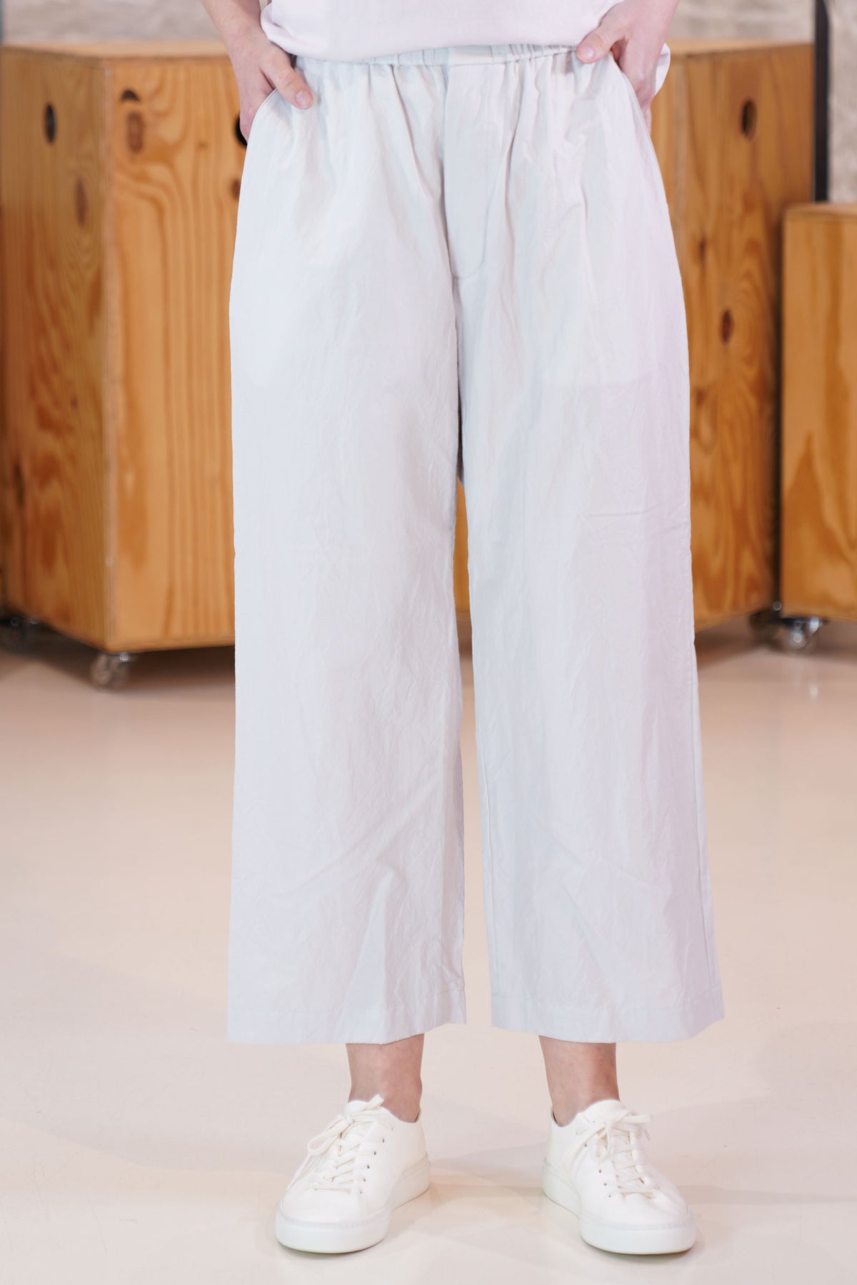 ym40bp03 easy trousers pale white