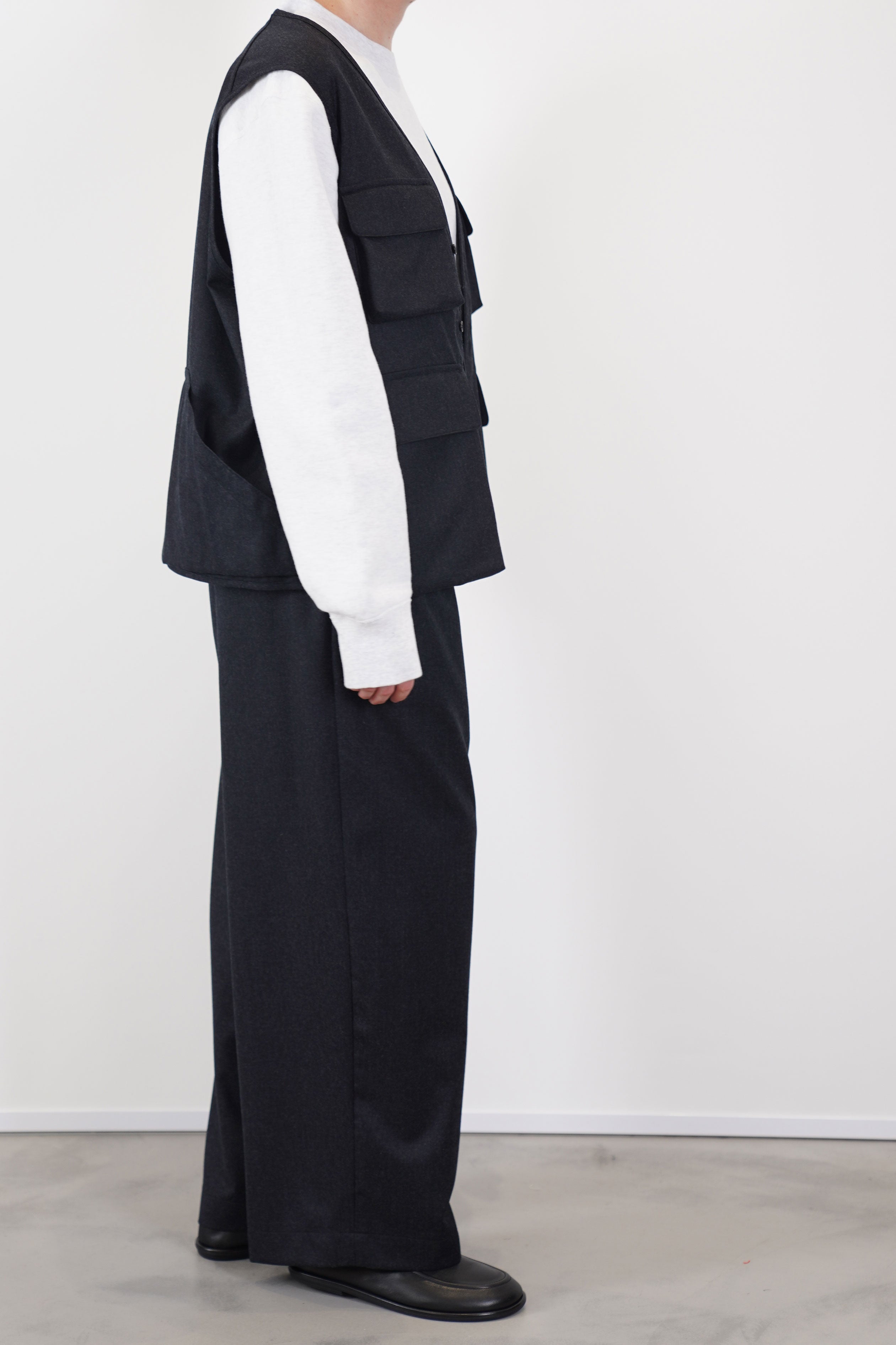 hunting utility long vest wool charcoal ym43kv02