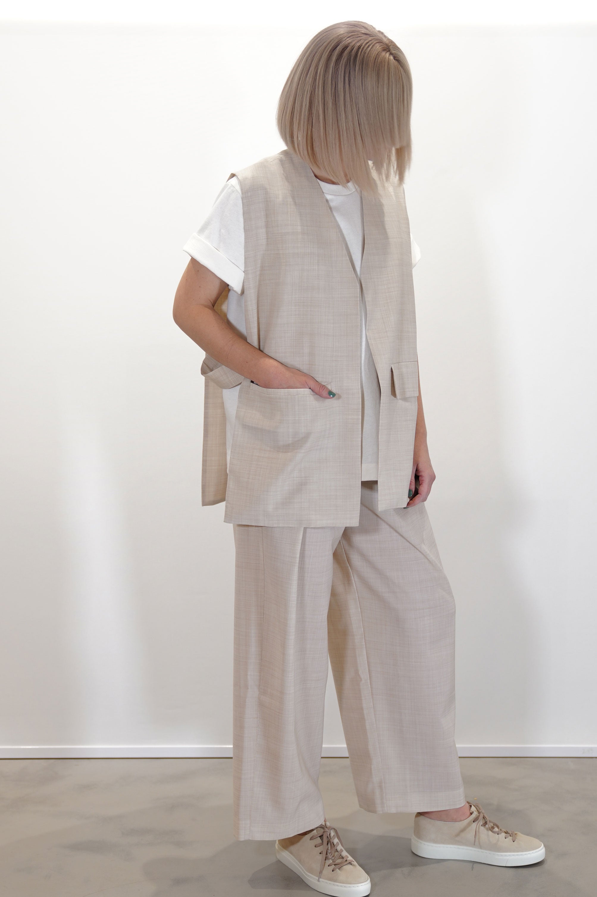 wd-097-h single pleat trousers hay