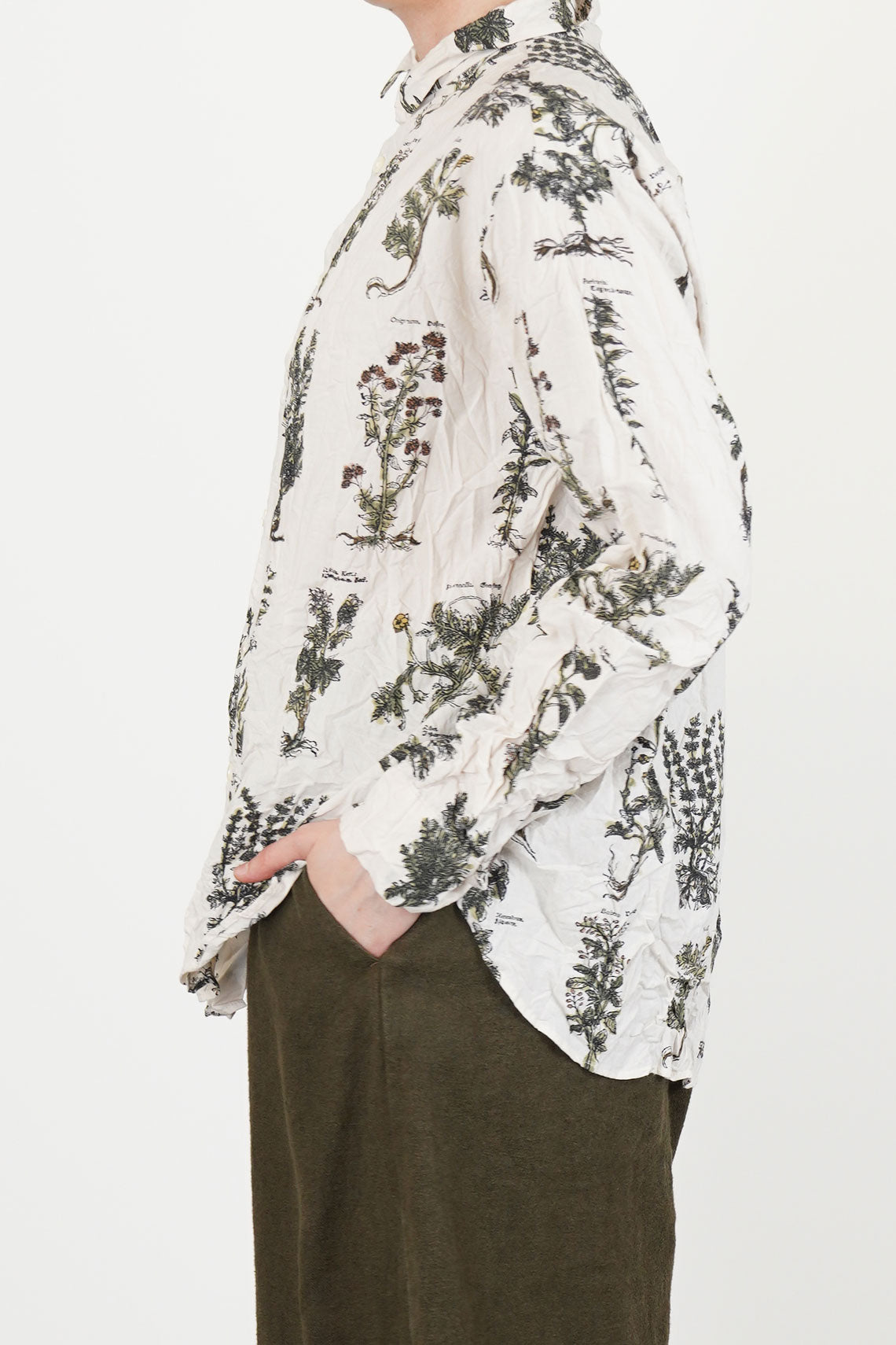 pas de calais: japanese craftsmanship in natural fabrics