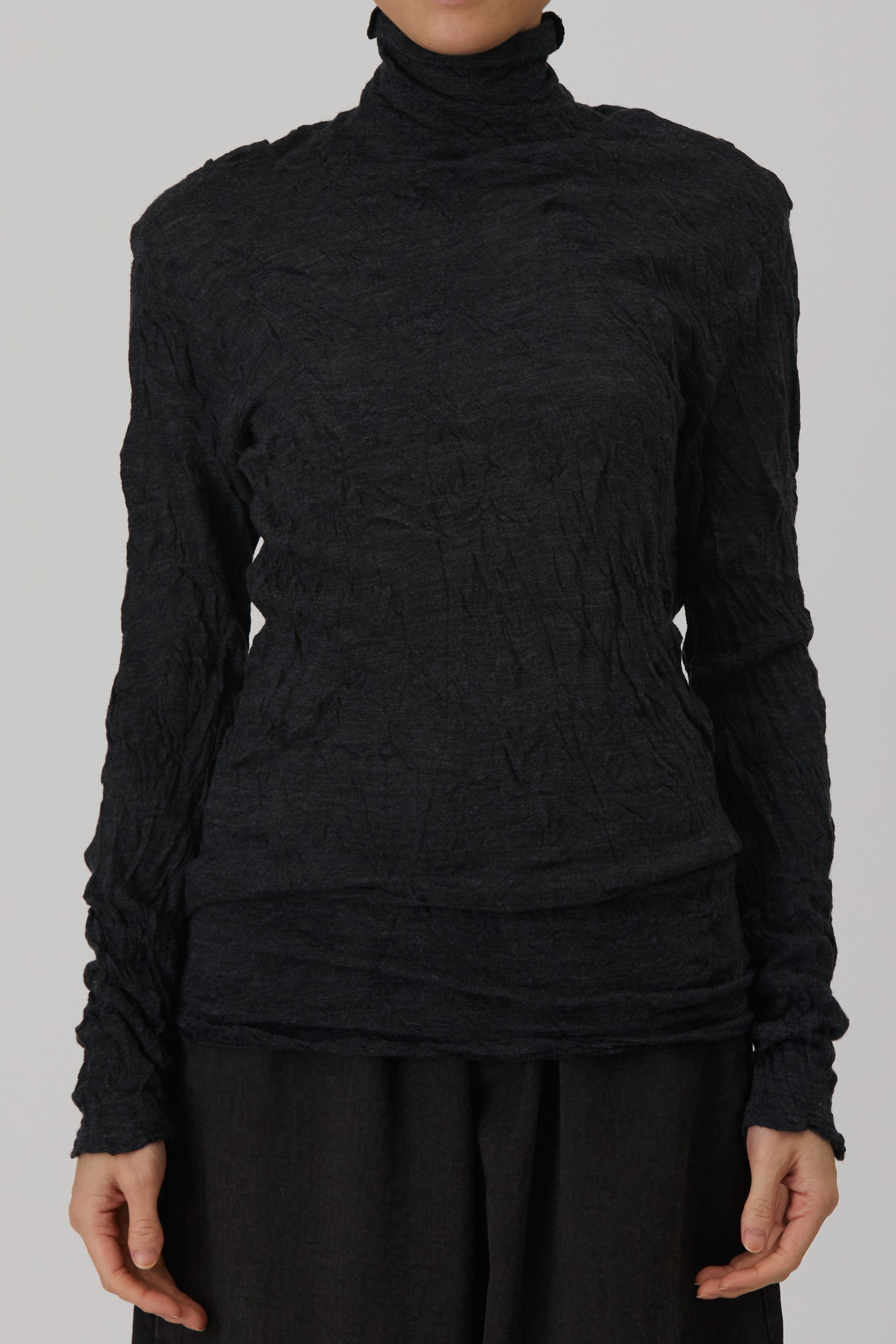 crinkle wool gauze turtleneck charcoal