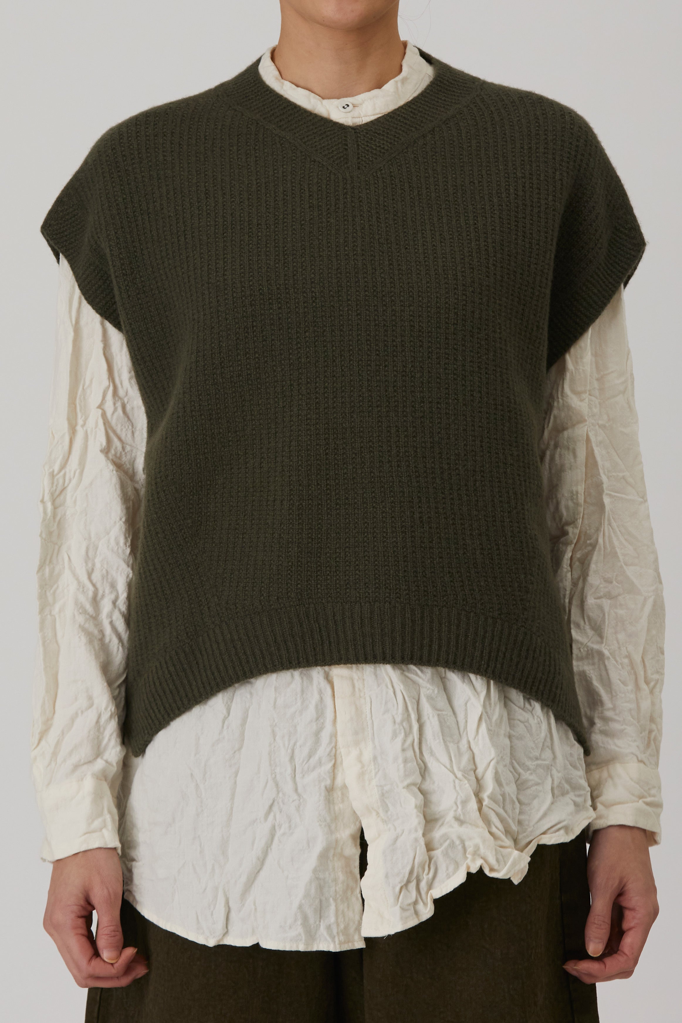 sleeveless vest wool cashmere khaki