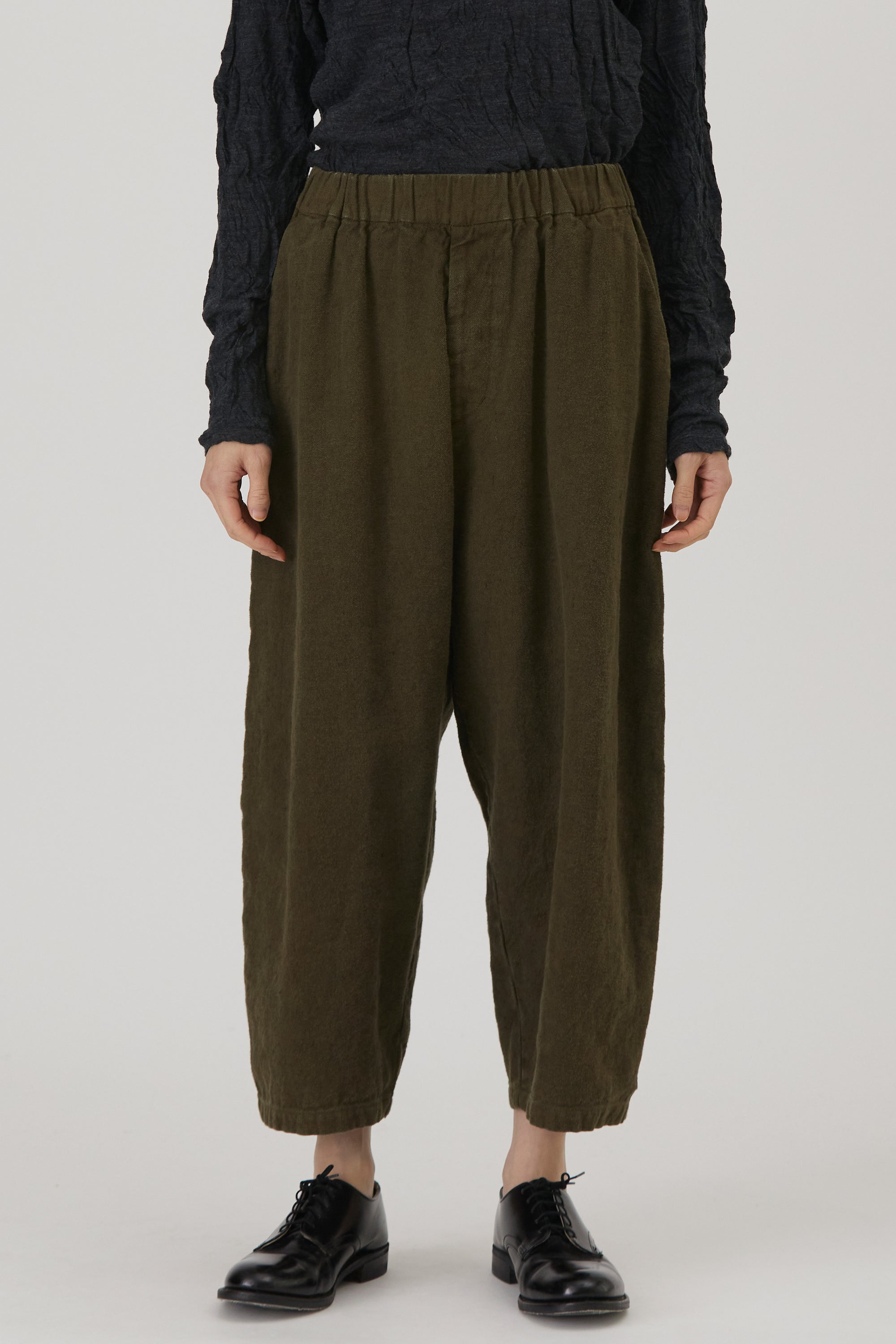 relaxed pants khaki