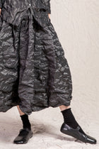 pleated long skirt tm anthracite