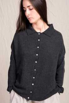 cardigan polo aperta cashmere almost black