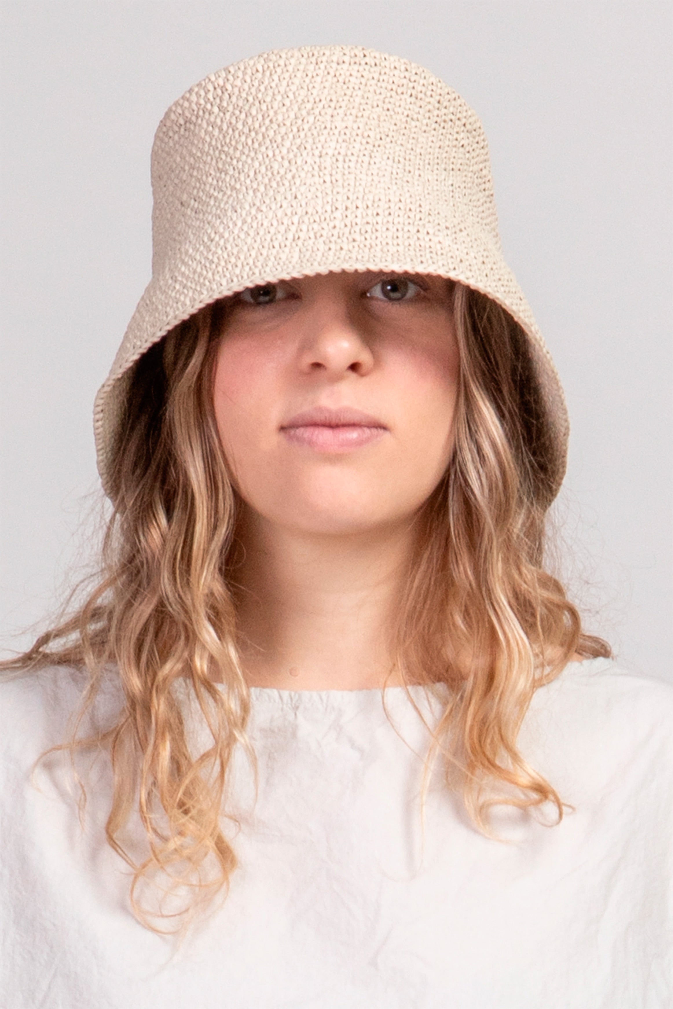 crocheted hat vr cream