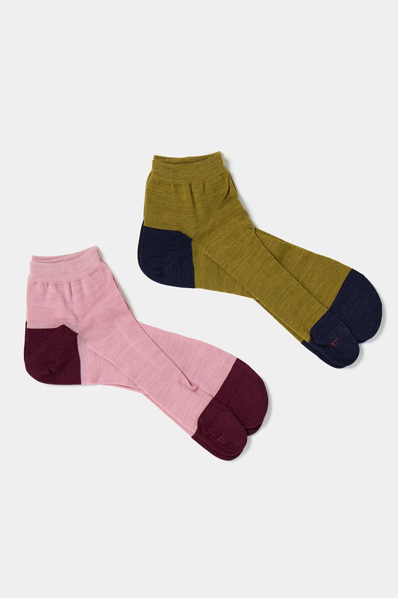 2 pairs of word woolen socks pink khaki
