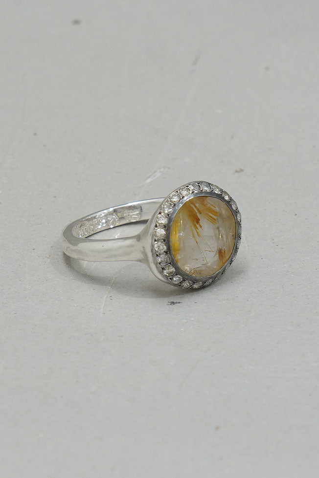 julia 3 ring silver icy white diamonds quartz