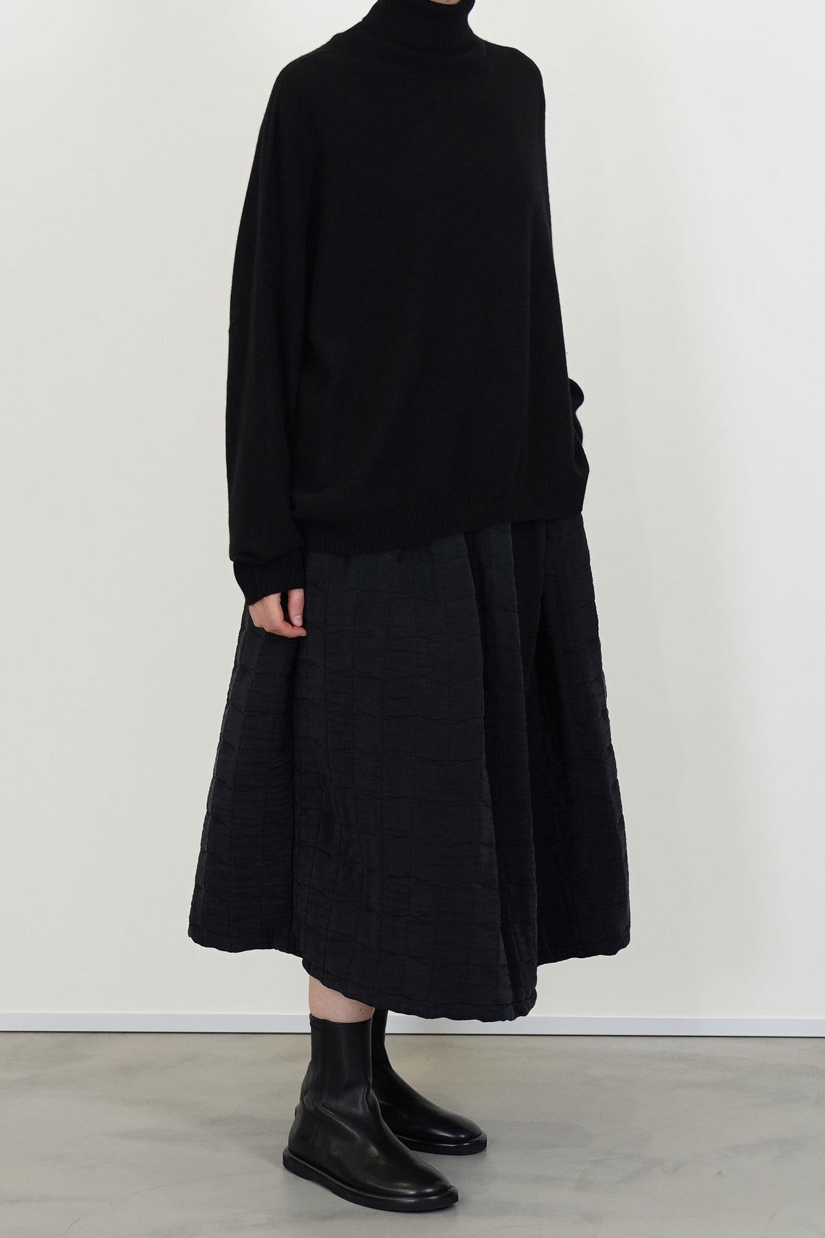 turtleneck sweater olu cashmere black