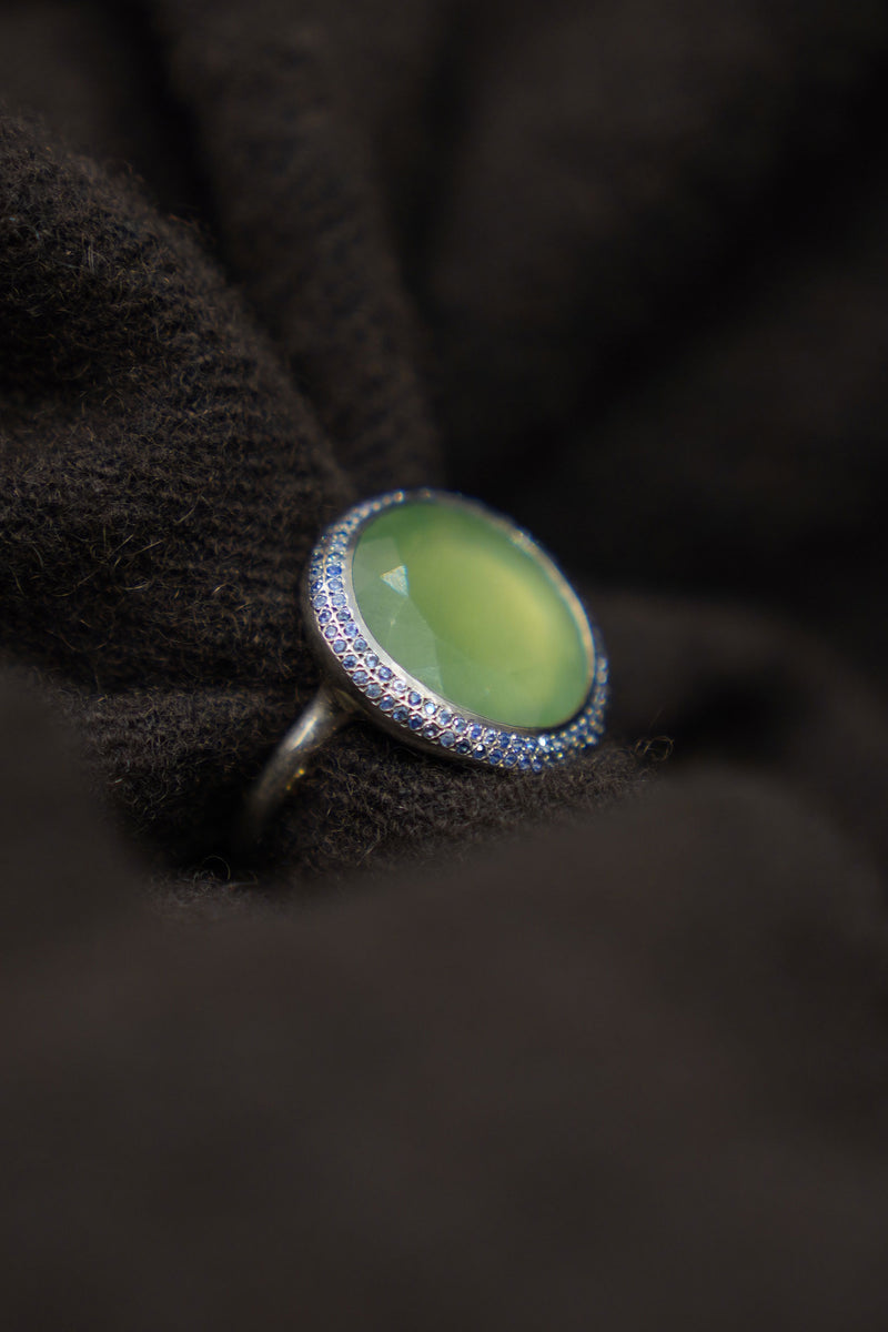 fidji ring silver blue sapphires serpentine