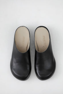 cleo mule sandals leather black