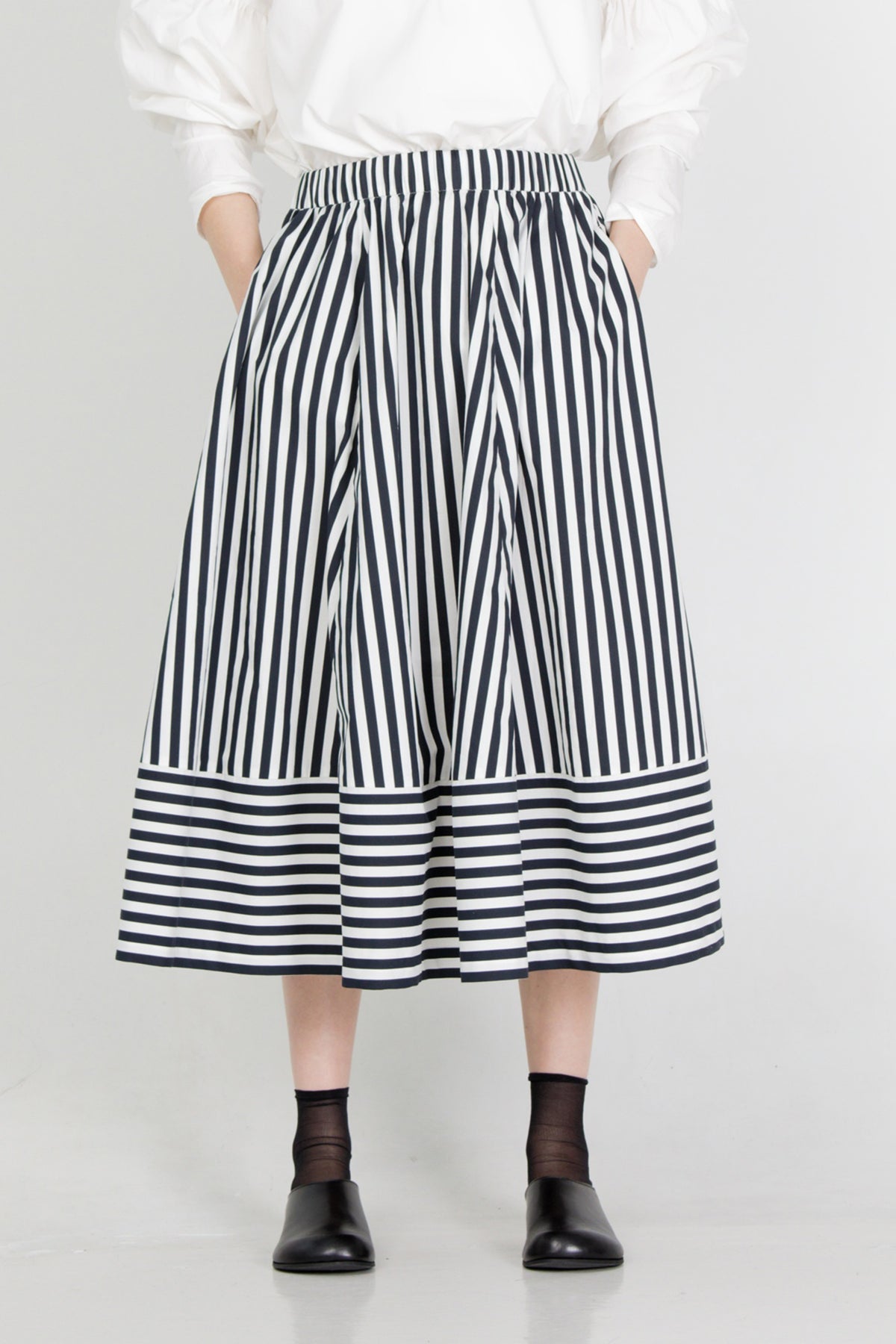 skirt sabrina grey x black stripe