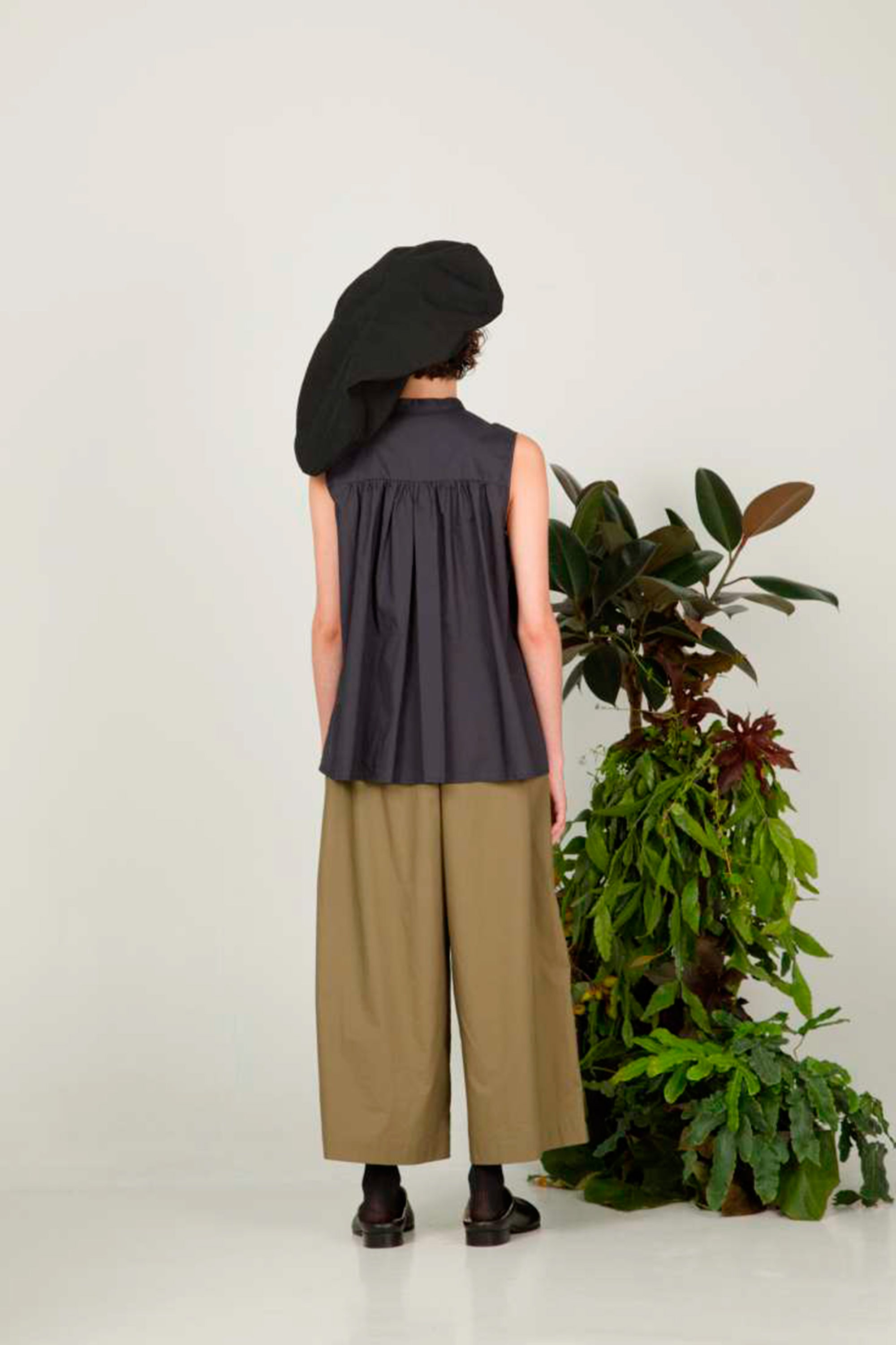 valerie ruffle blouse black