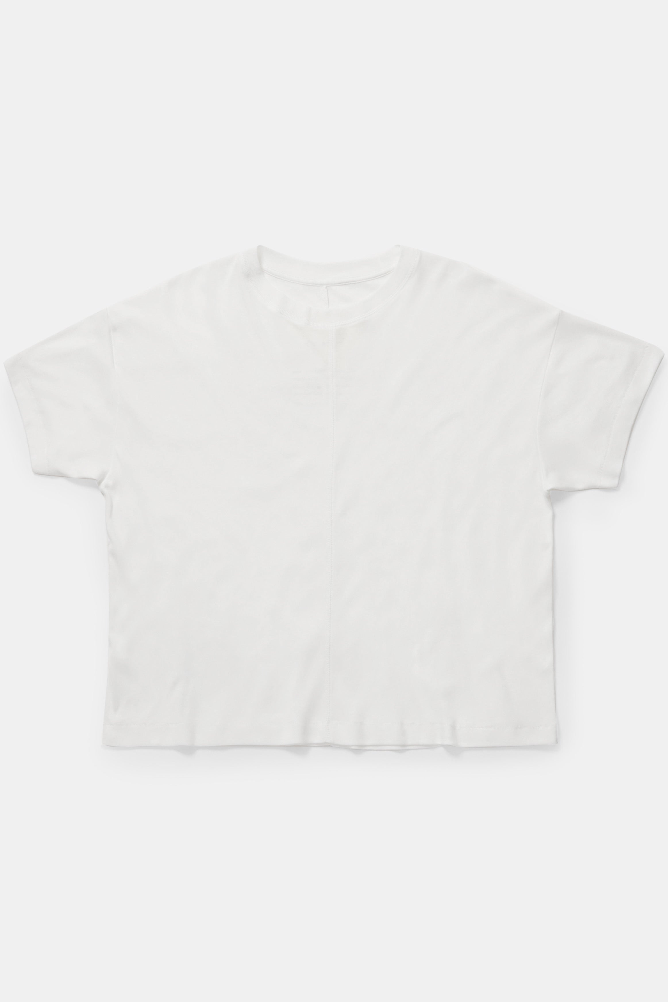 close up view of toogood fencer t-shirt chalk boxy cut and easy layering piece
