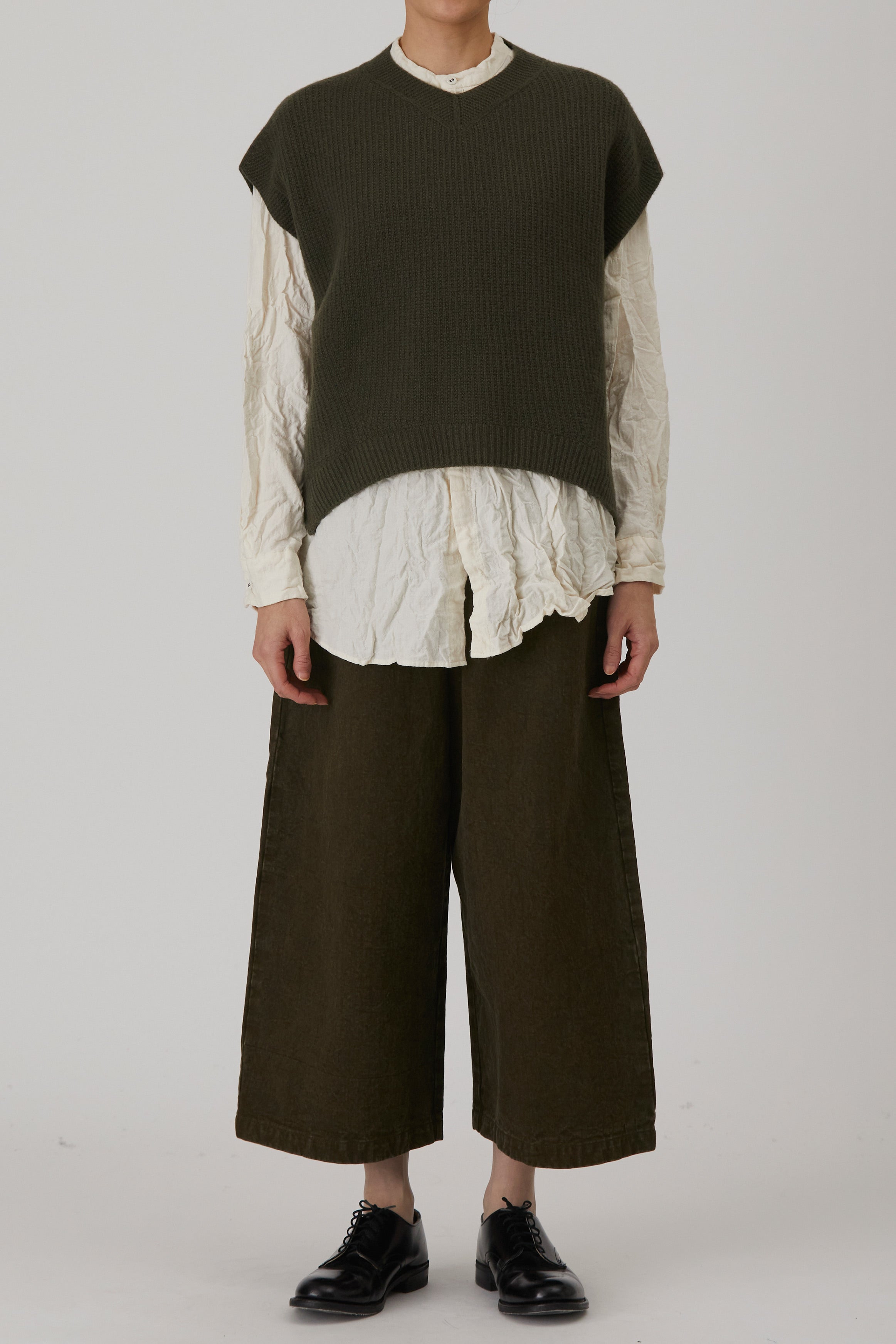 sleeveless vest wool cashmere khaki