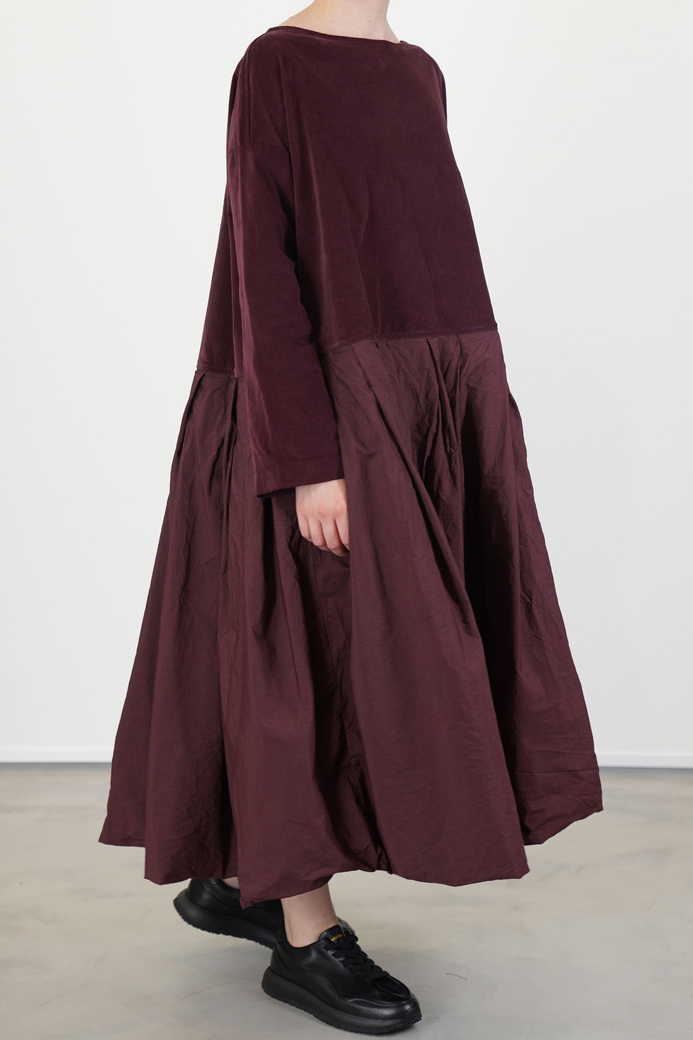 boatneck pleated dress wine
