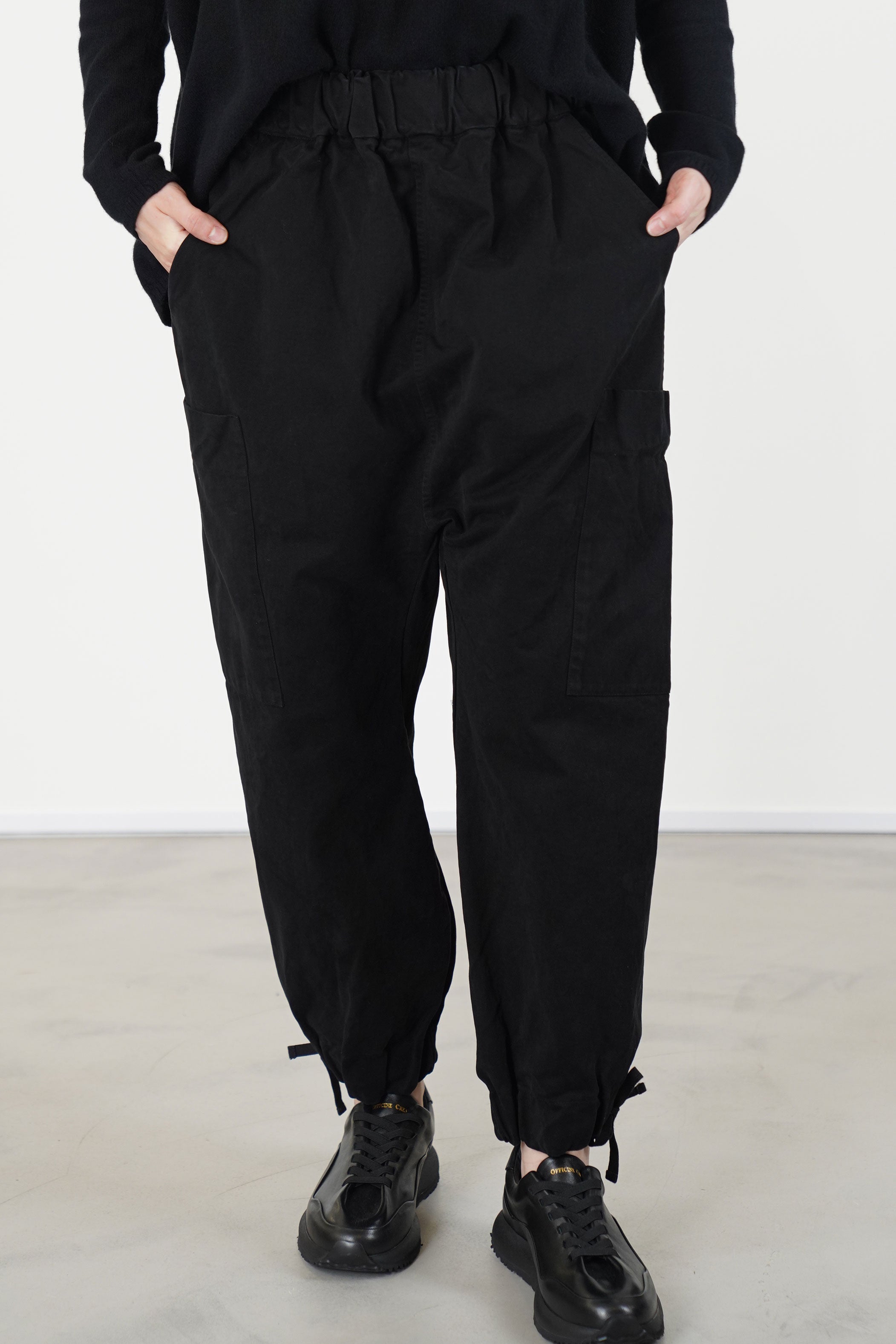 cargo trousers wcc black