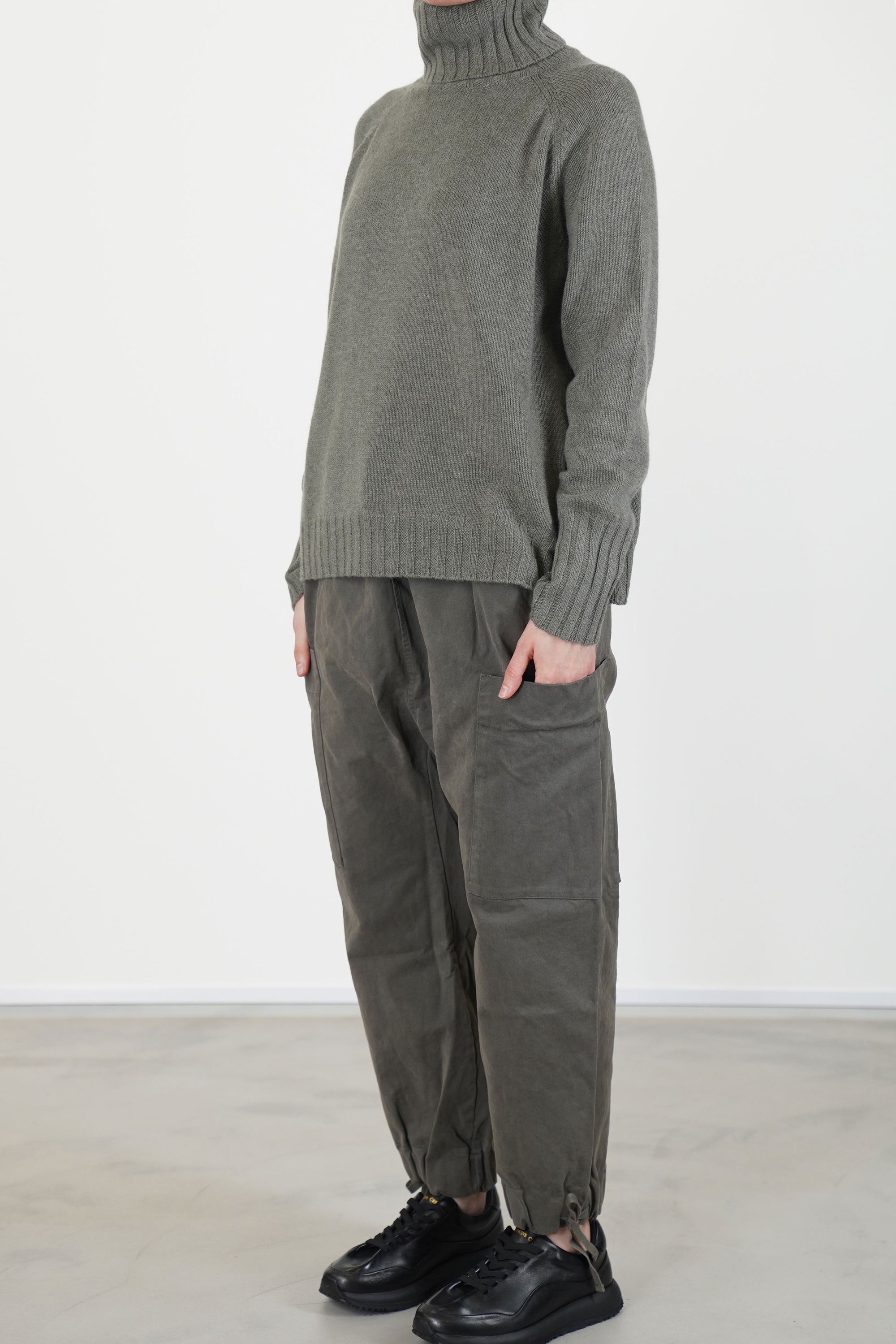 cargo trousers wcc taupe