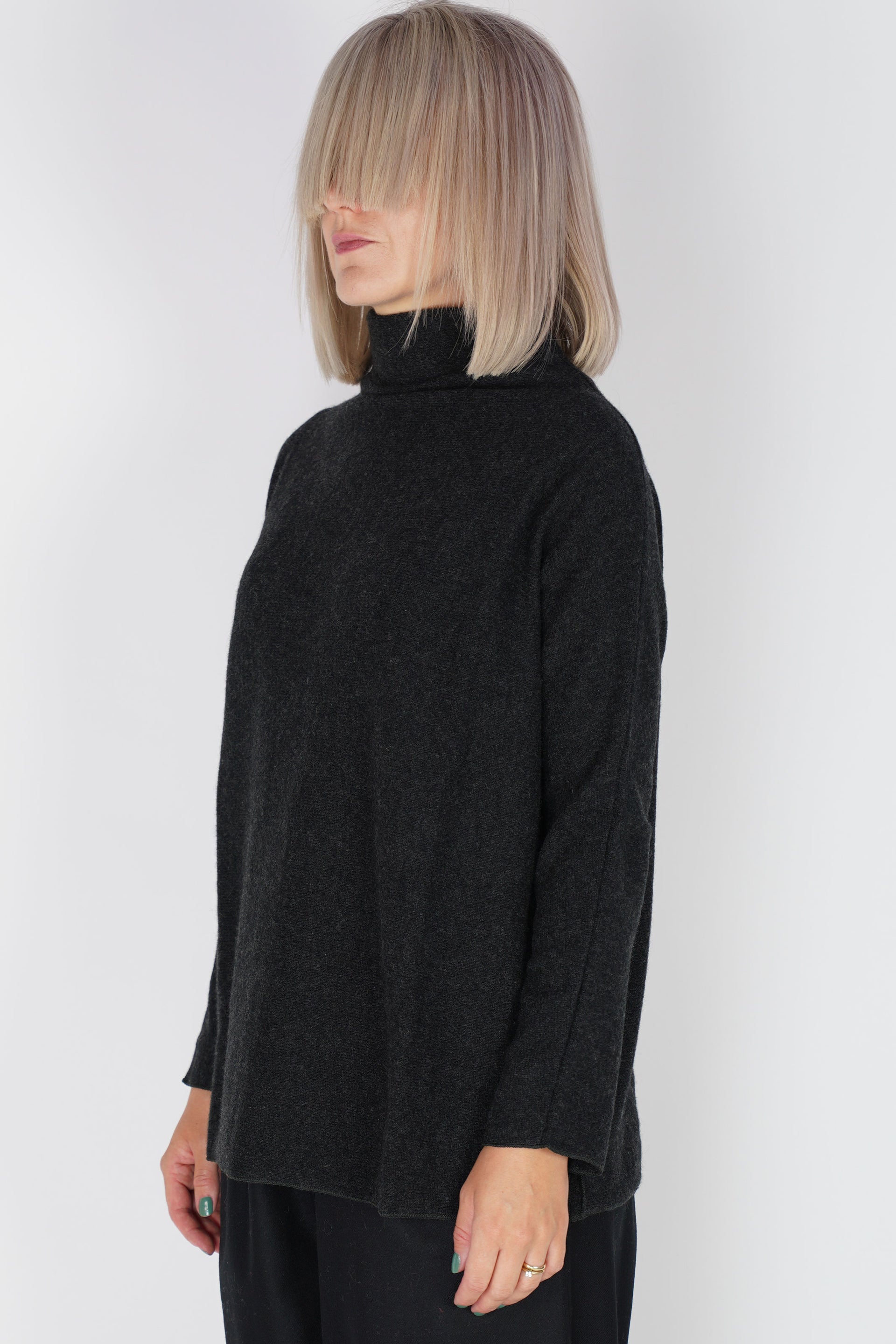 album di famiglia cashmere high neck ws slate | carrousel the store 