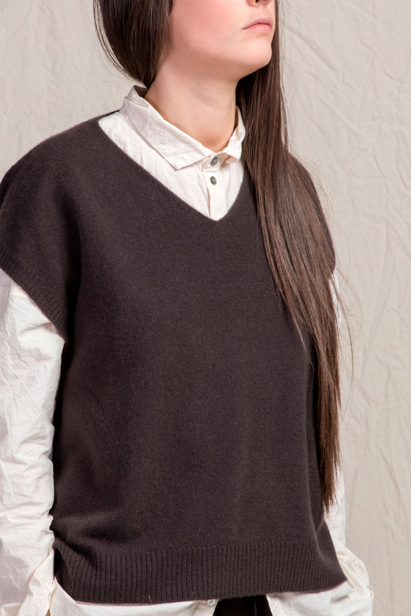 cashmere sleeveless vest chocolate
