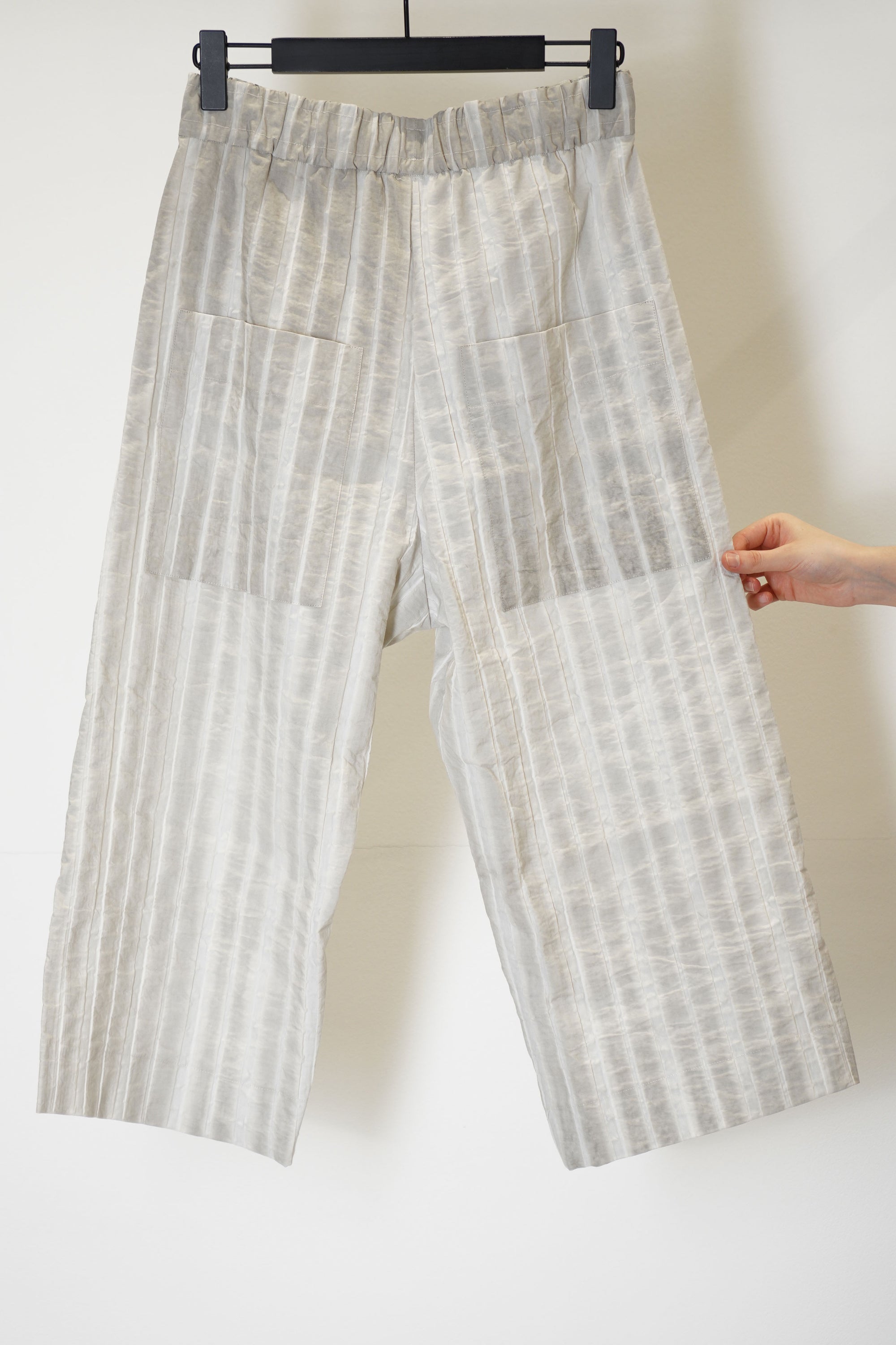 faded wide & short trousers pebble