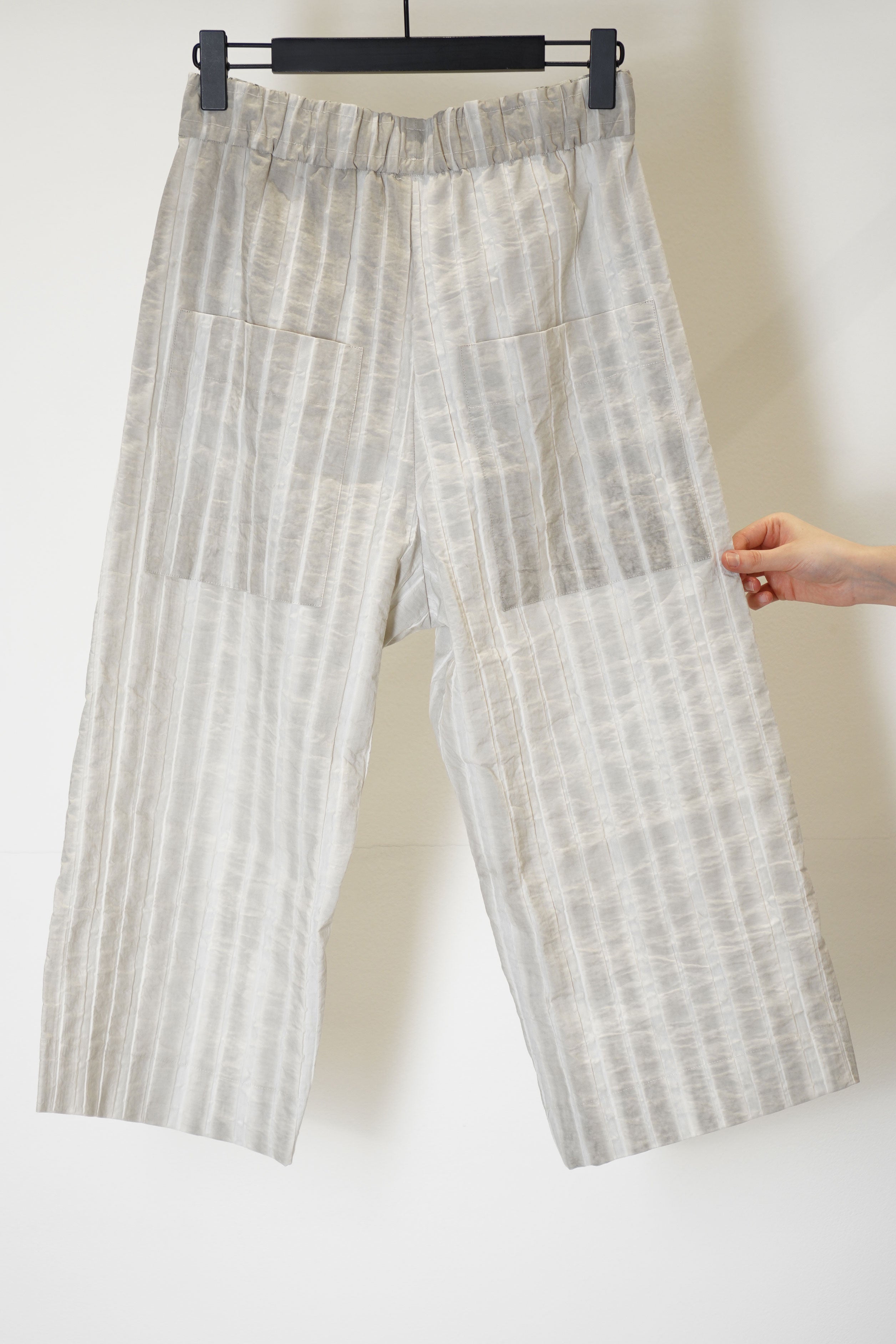 faded wide & short trousers pebble