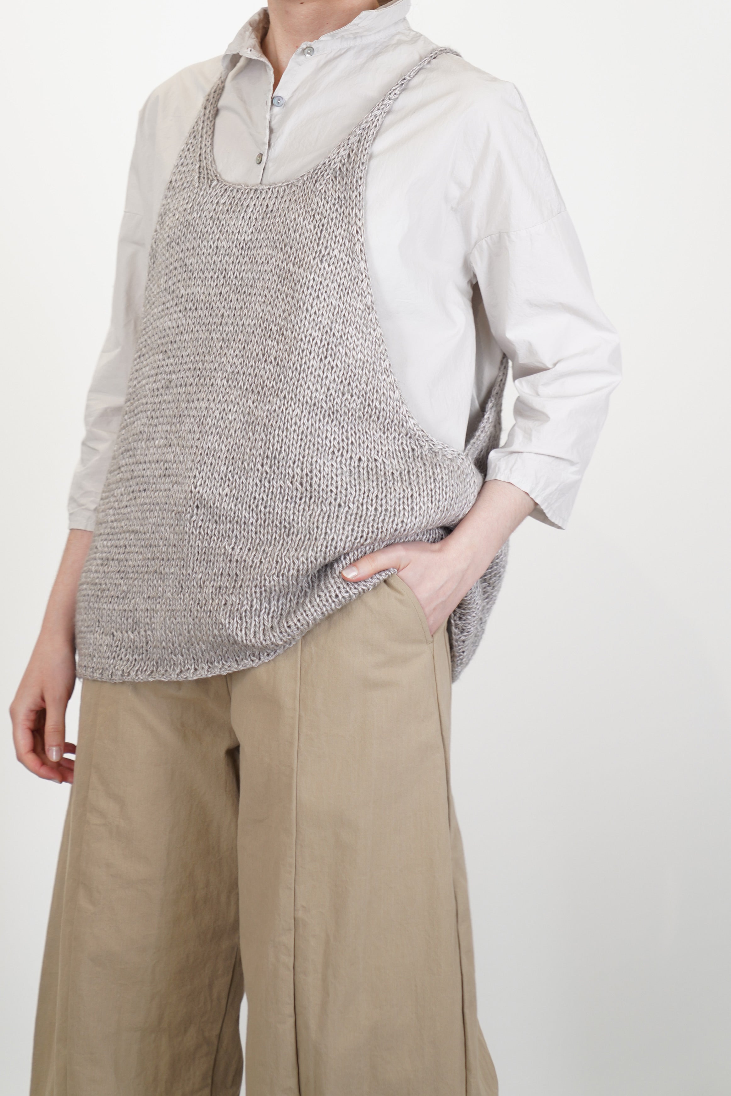 hk vest silk linen pebble