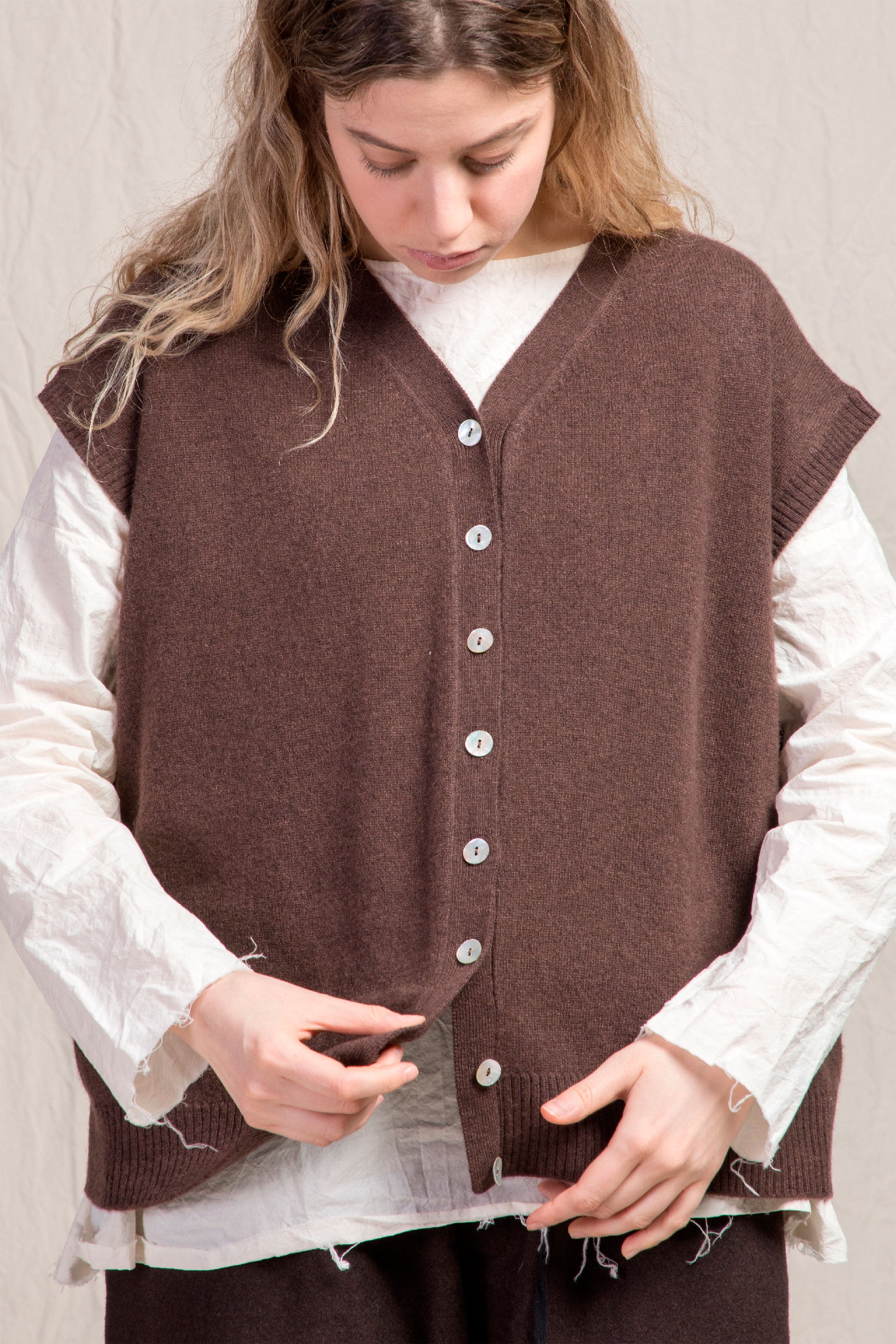 cashmere open vest chestnut