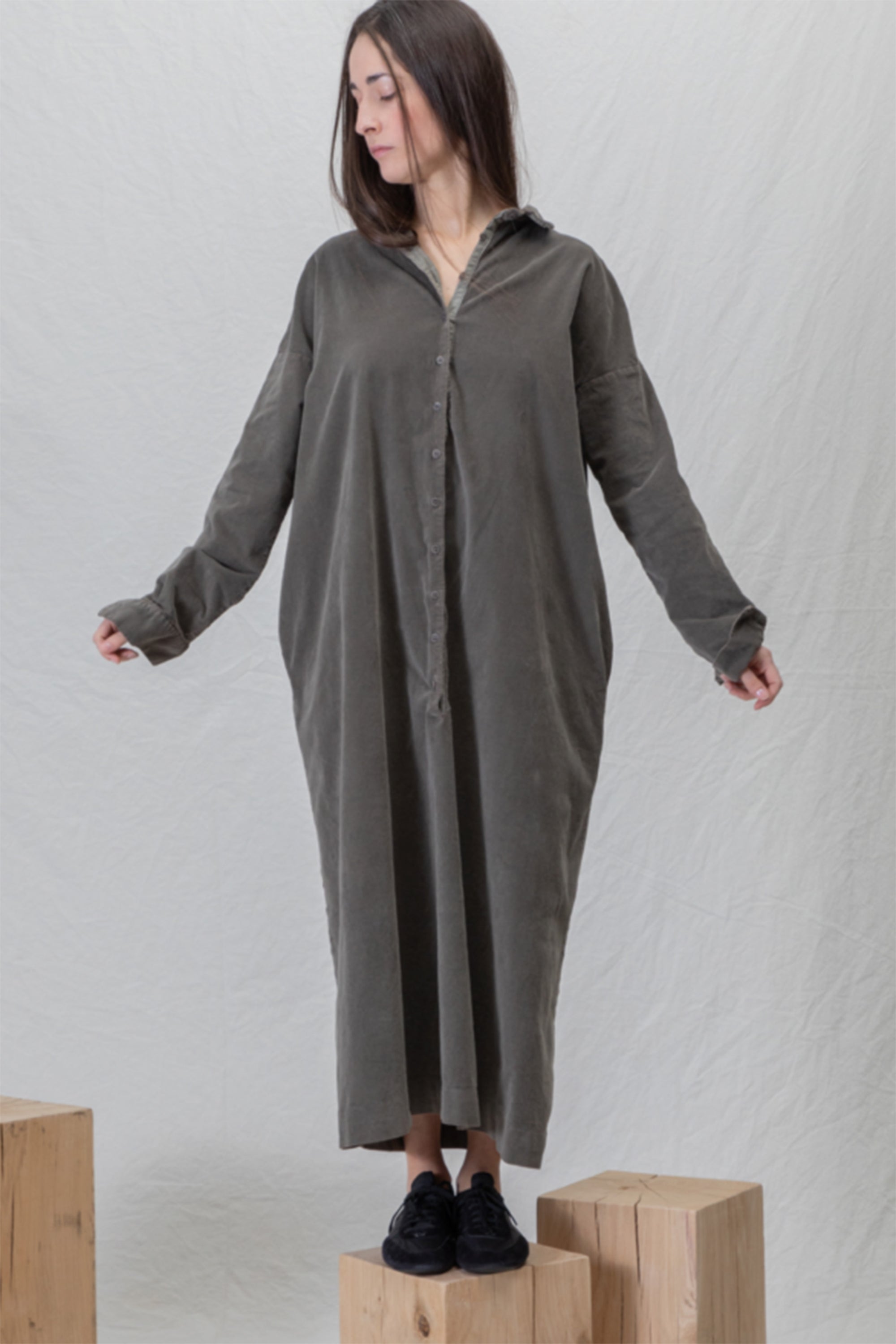 shirt dress v velvet taupe
