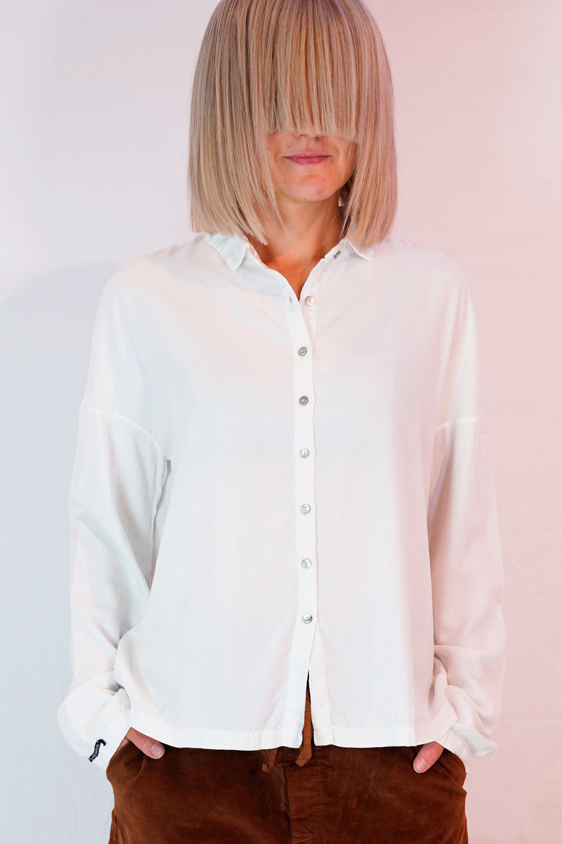 short collar shirt tvc milk