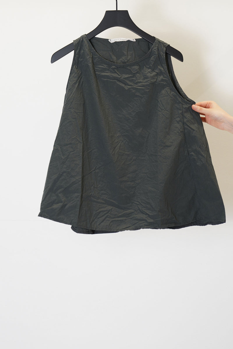 sleeveless top tc thyme