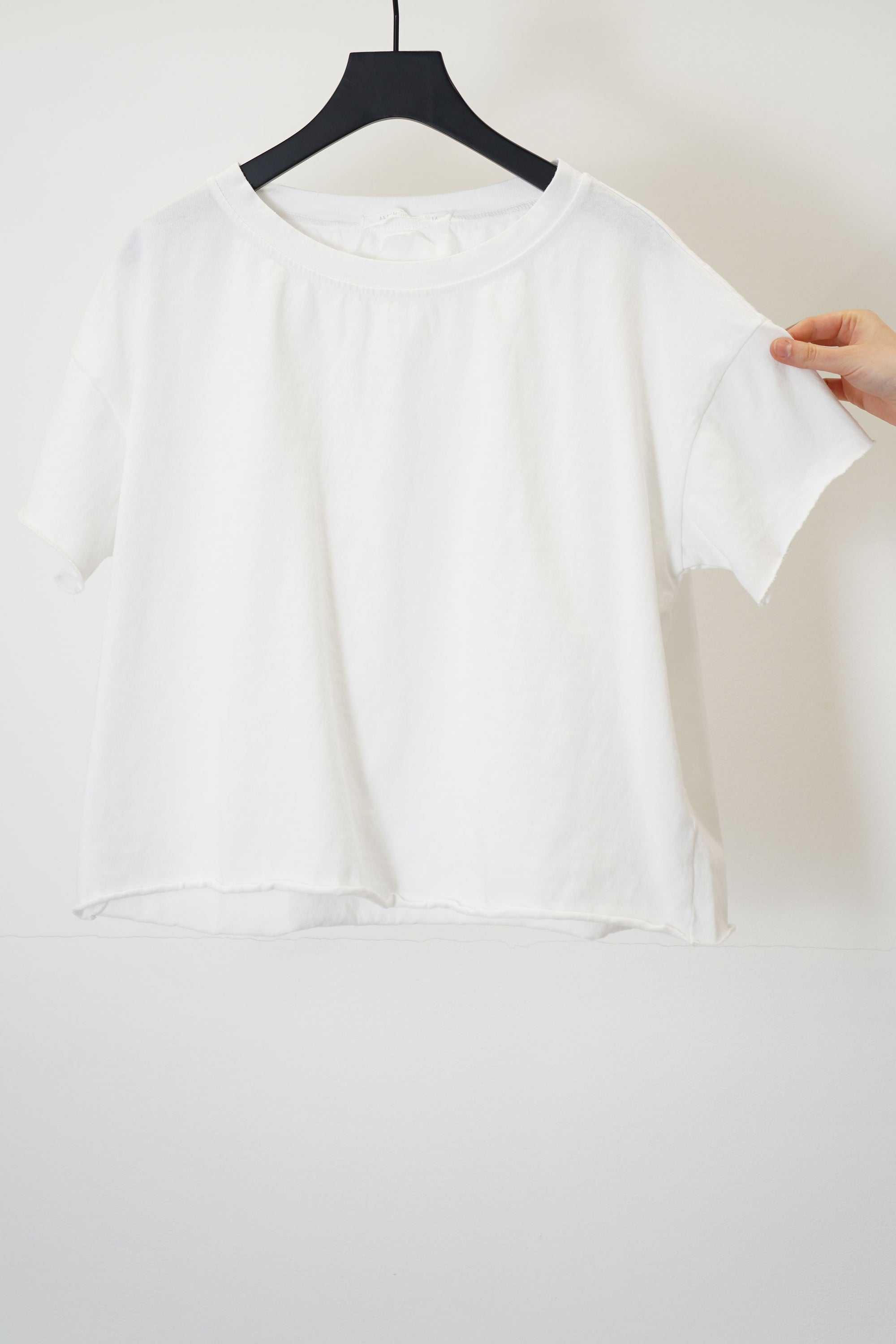 t-shirt hc white