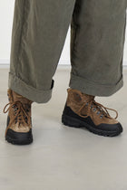 trousers bragoni v taupe