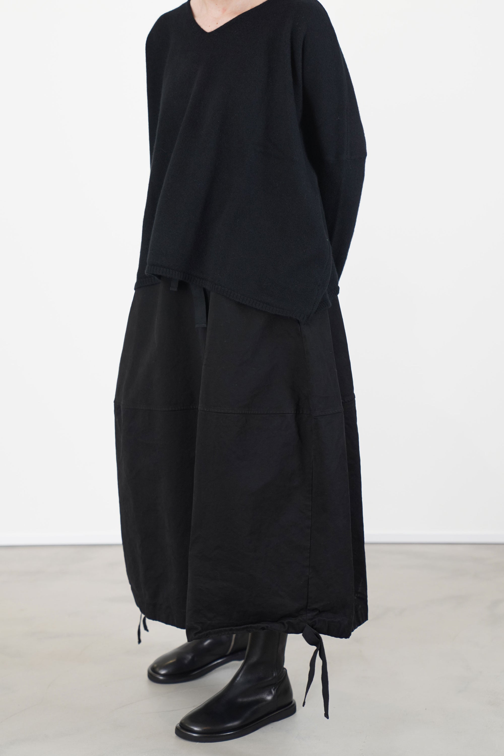 v neck sweater ws cashmere black