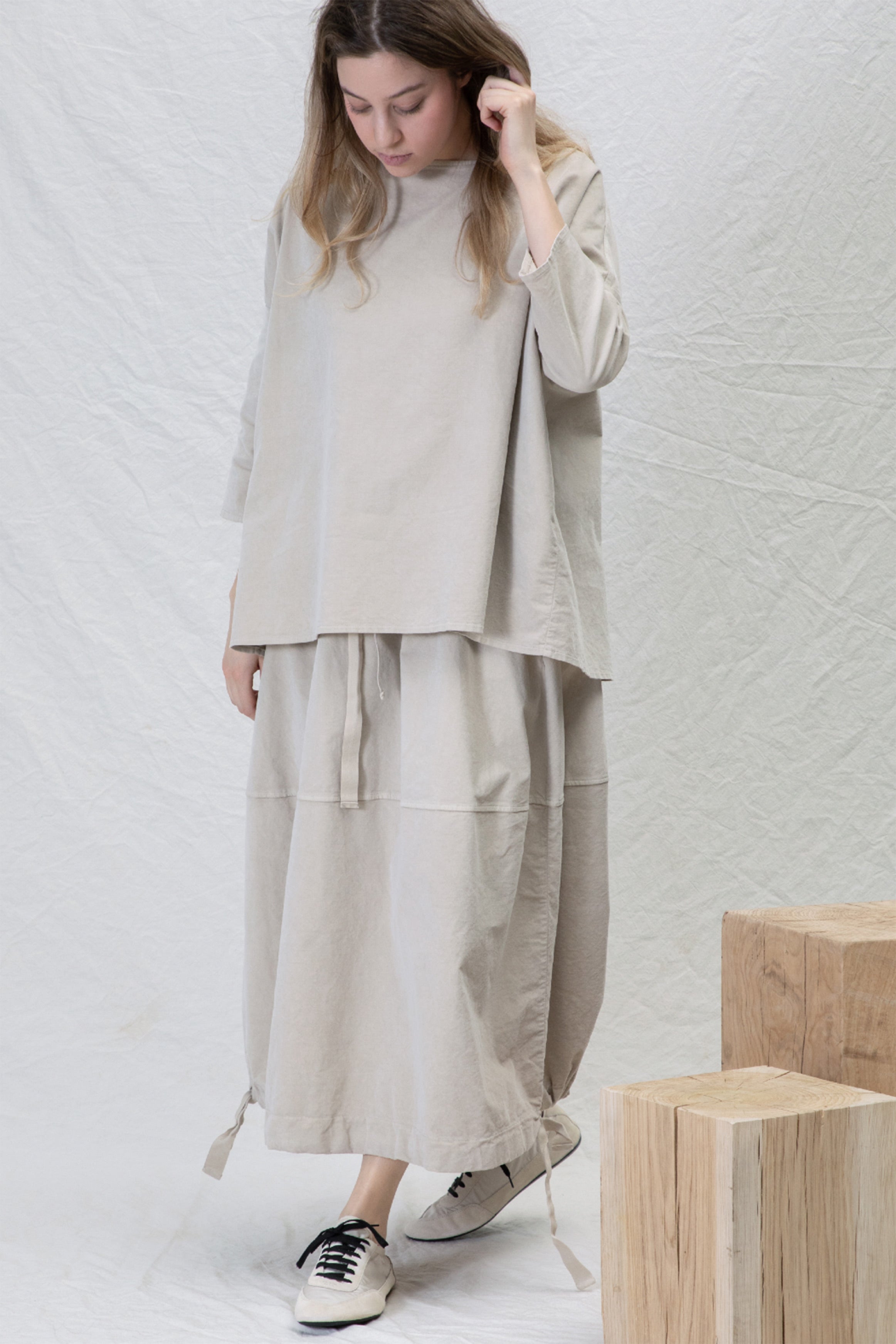 velvet balloon skirt oatmeal