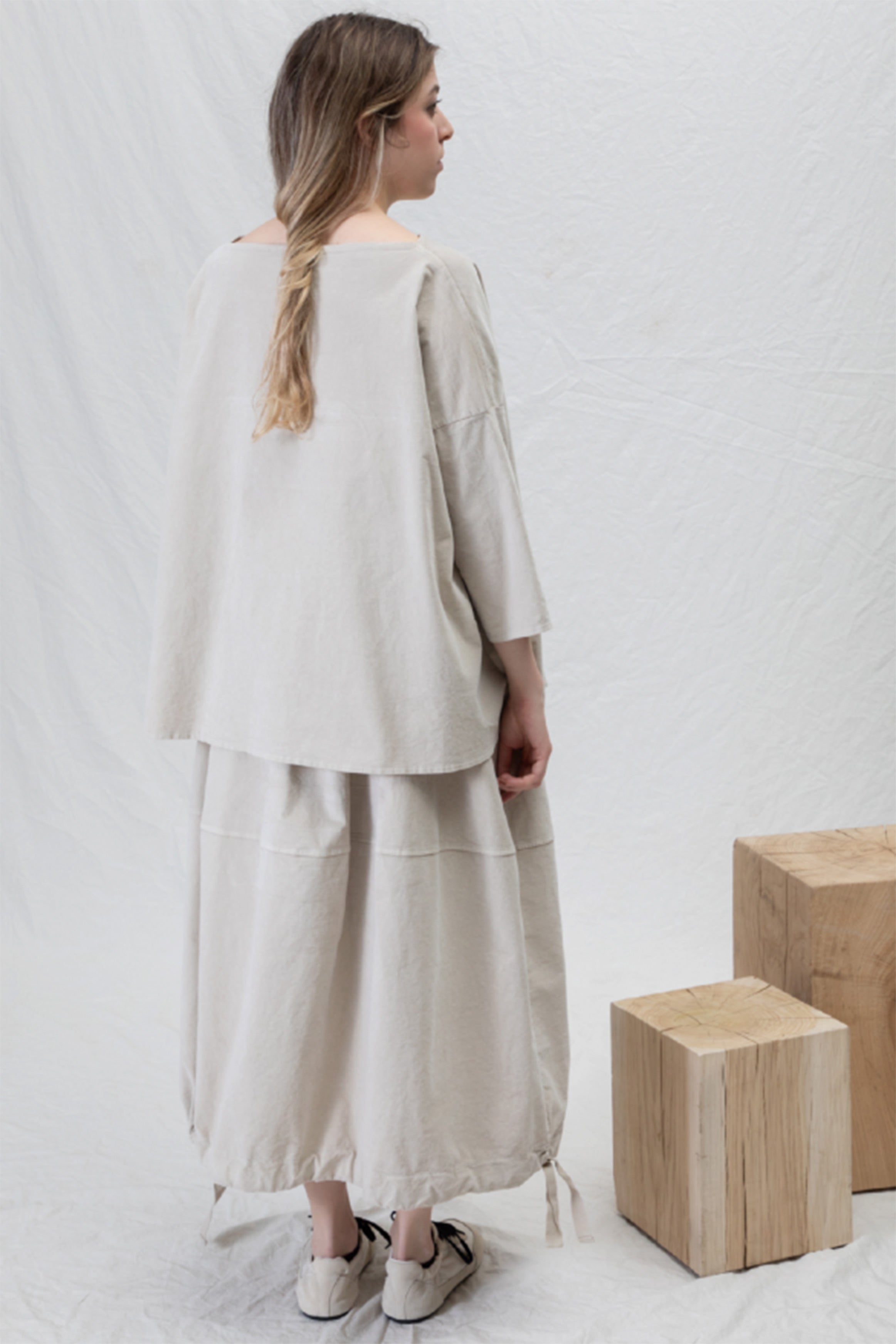 velvet balloon skirt oatmeal