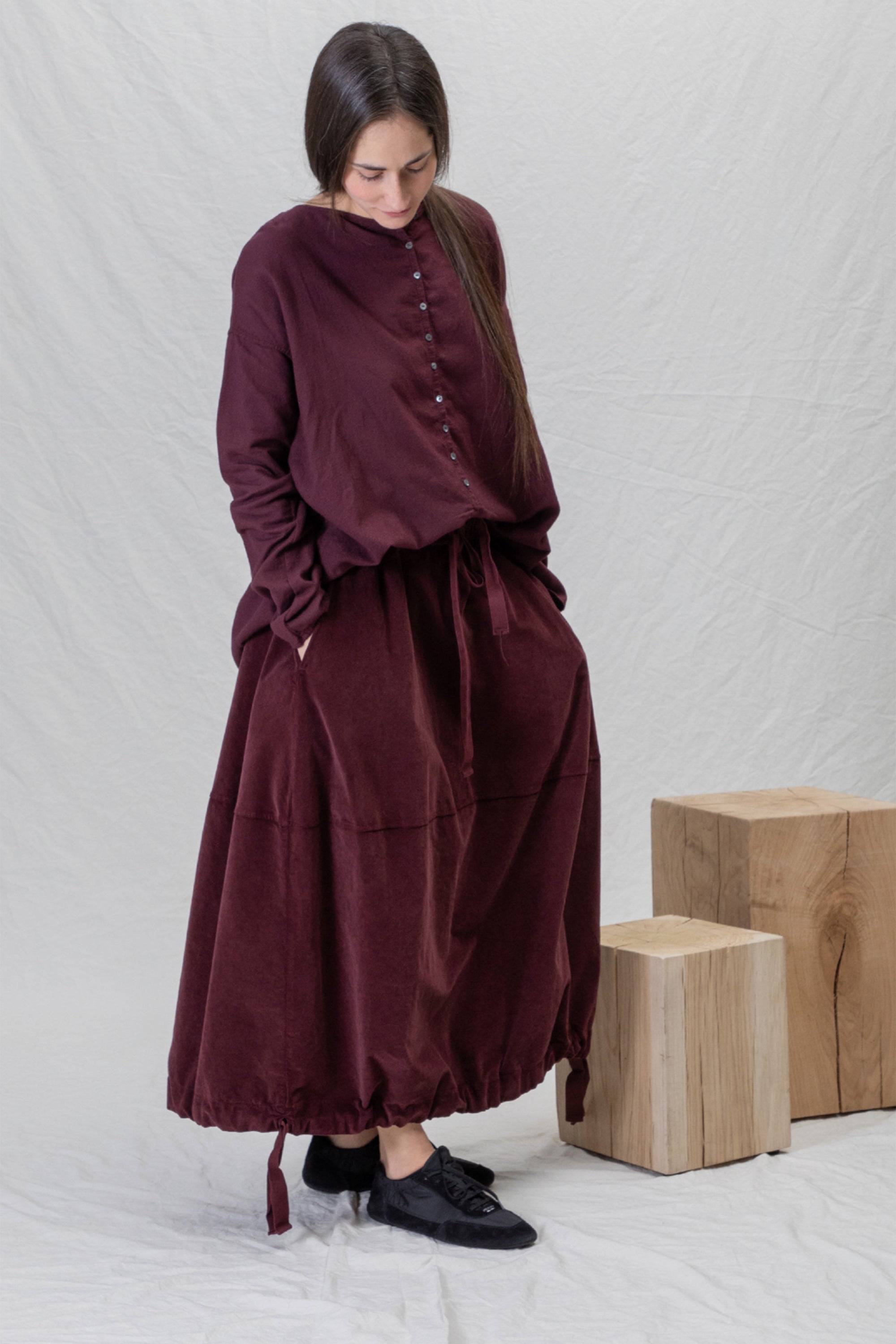 velvet balloon skirt wine