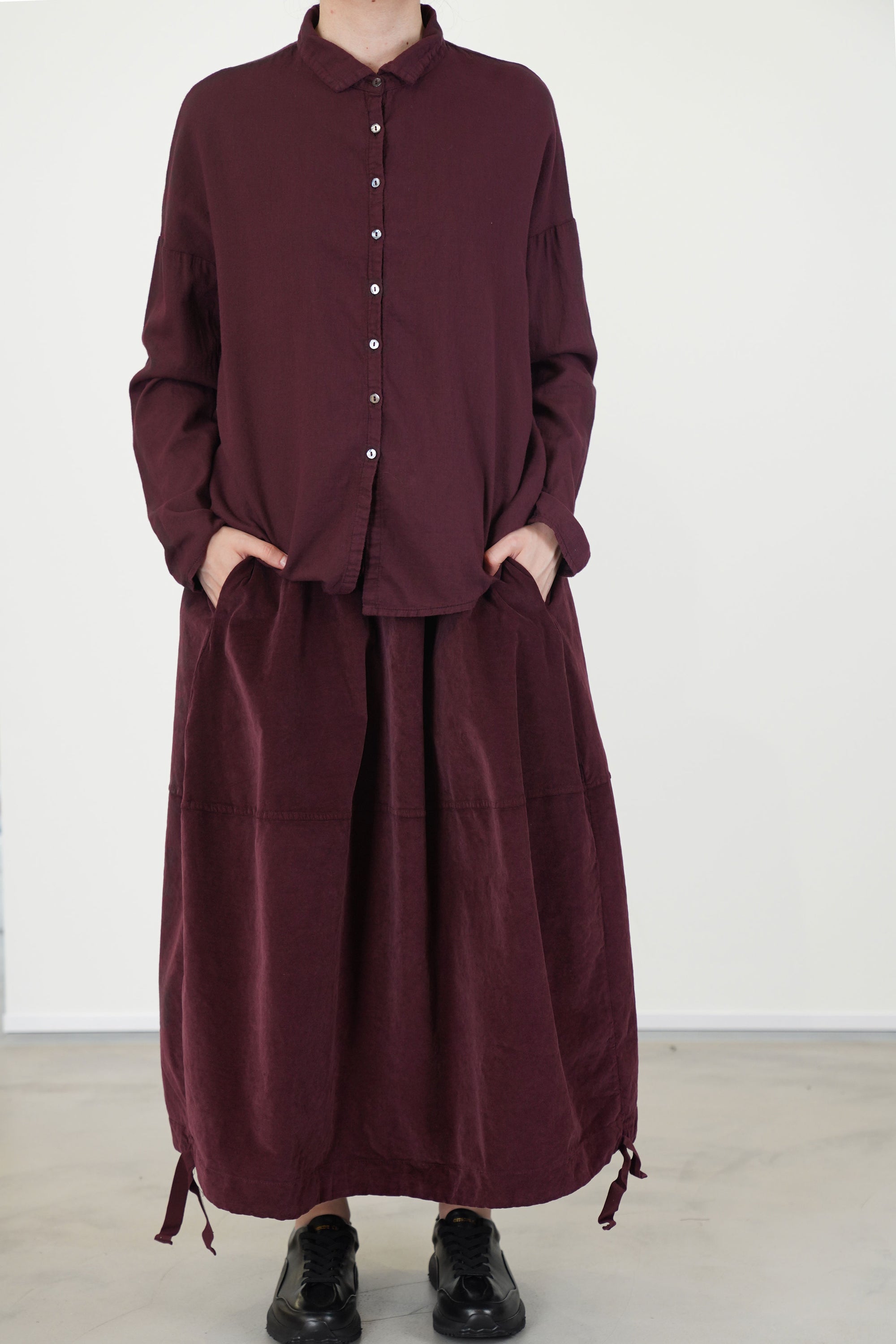 velvet balloon skirt wine