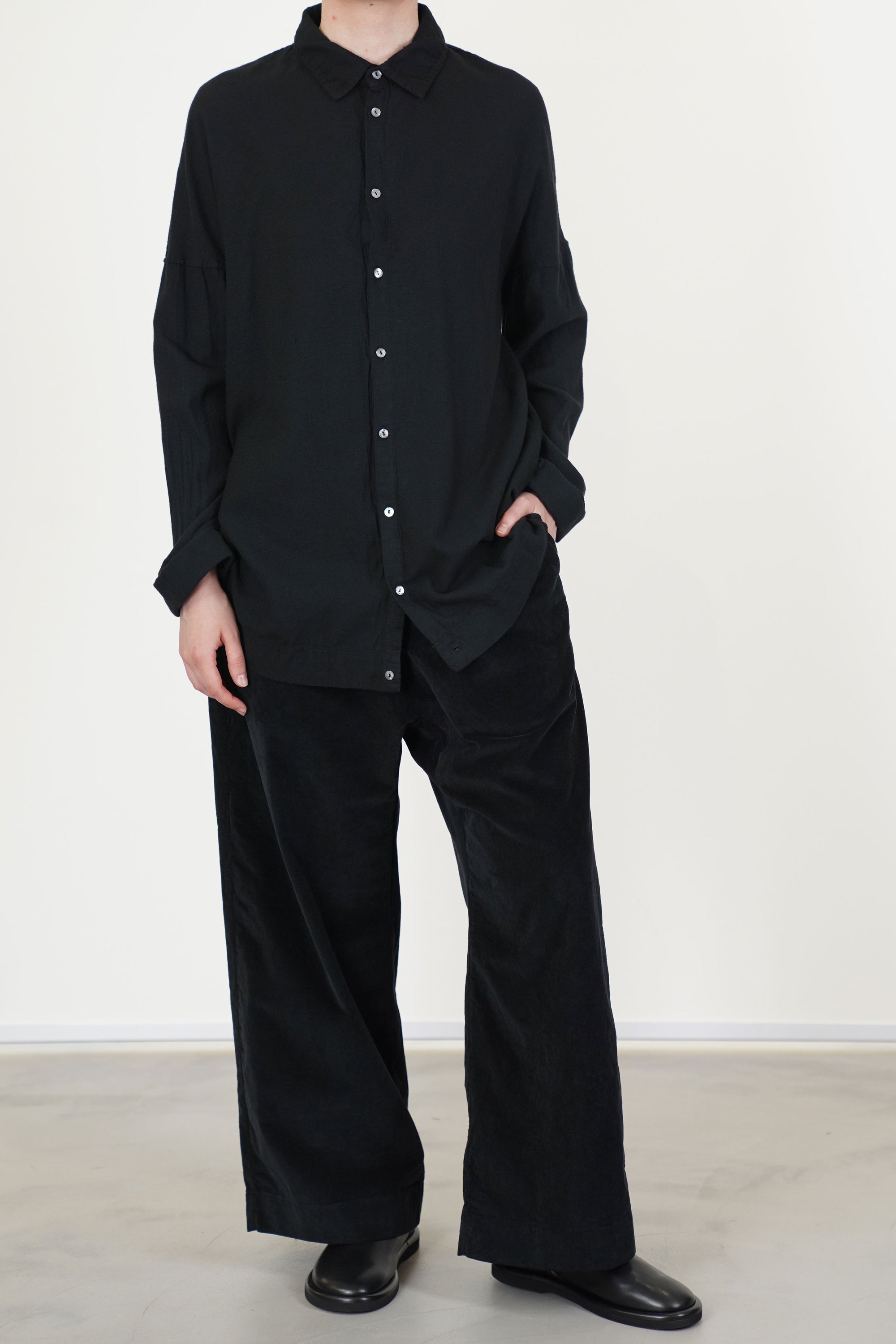 wide & long trousers v black