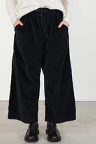 wide & short trousers v black