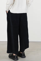 wide & short trousers v black
