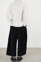 wide & short trousers v black