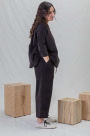wide & short trousers v brown