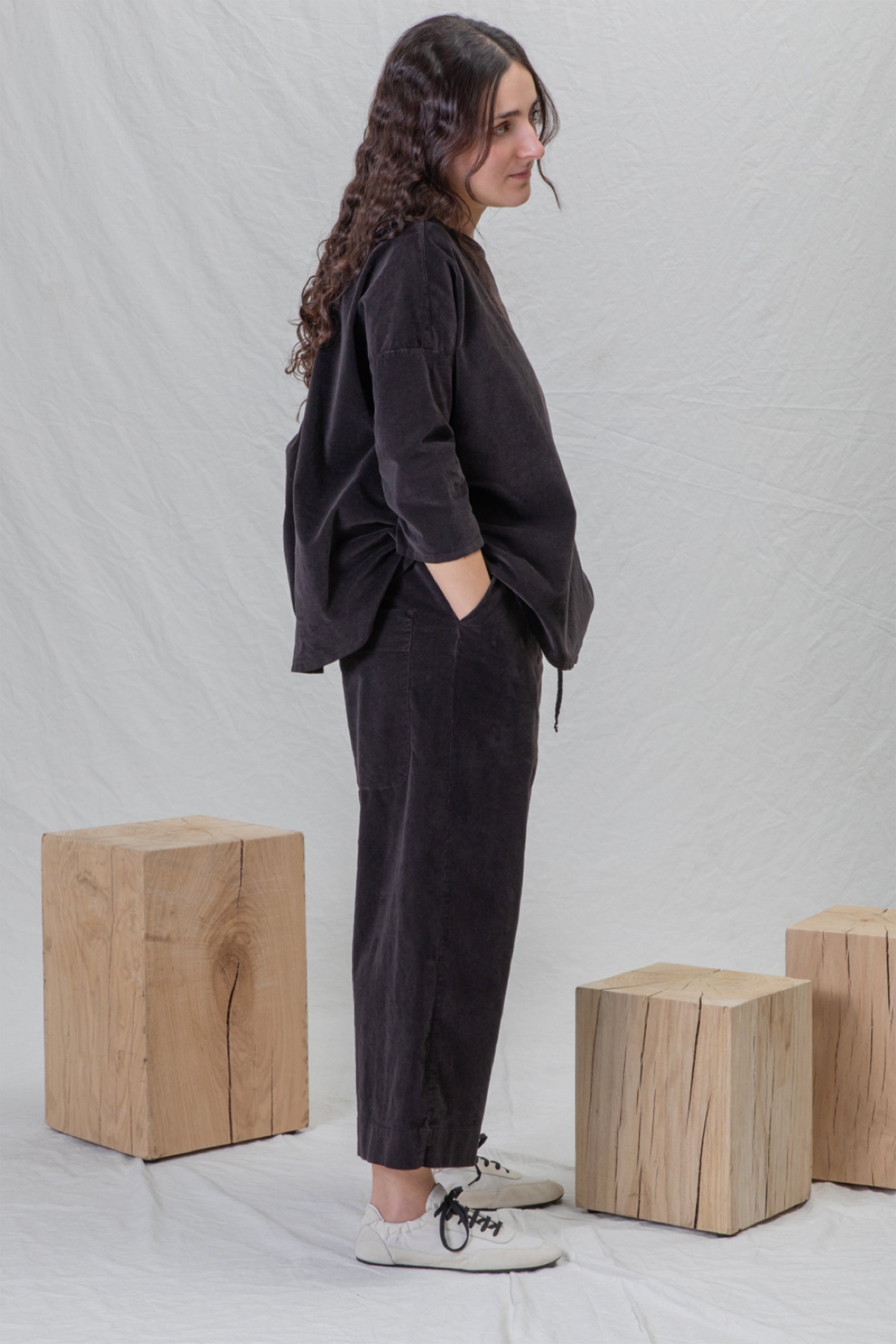 wide & short trousers v brown
