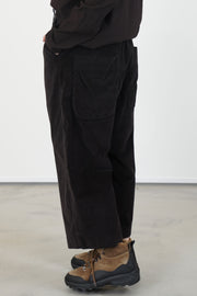 wide & short trousers v brown
