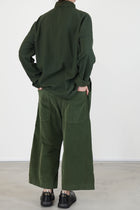 wide & short trousers v forest