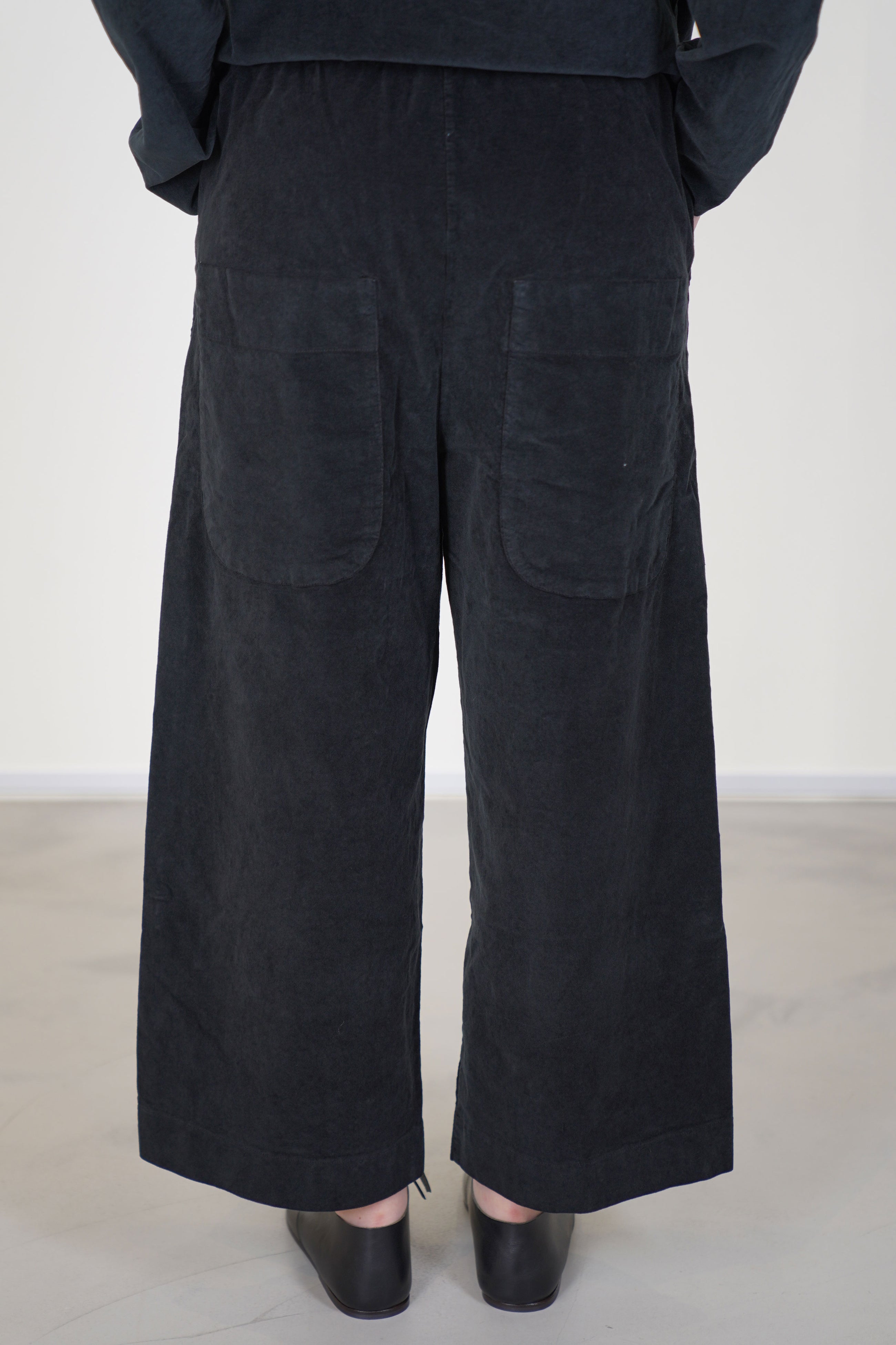 wide & short trousers velvet black