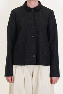 apuntob (a.b) jacket black crafted in virgin wool felted material and fully cotton lined