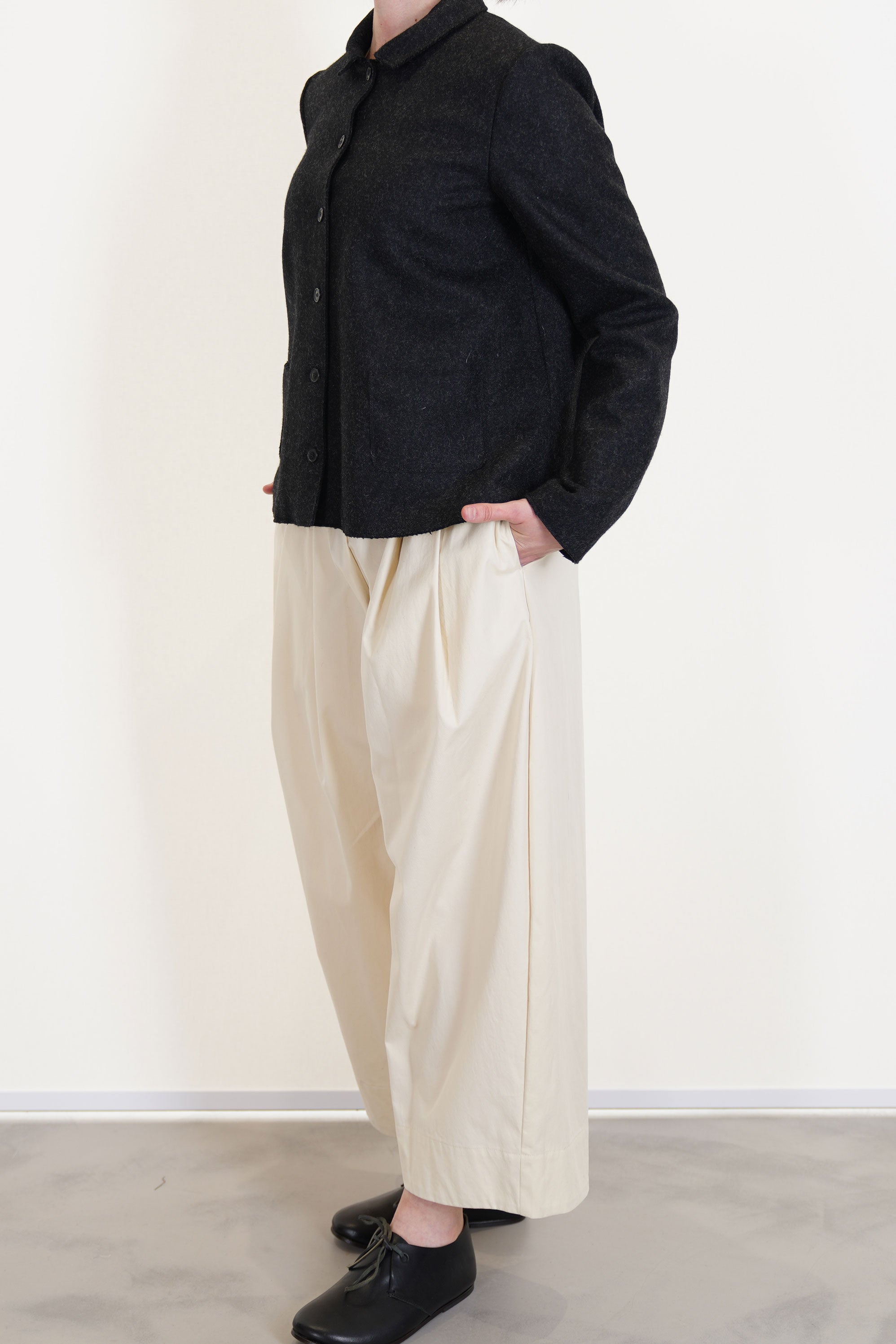 apuntob (a.b) trousers natural worn with wool jacket black