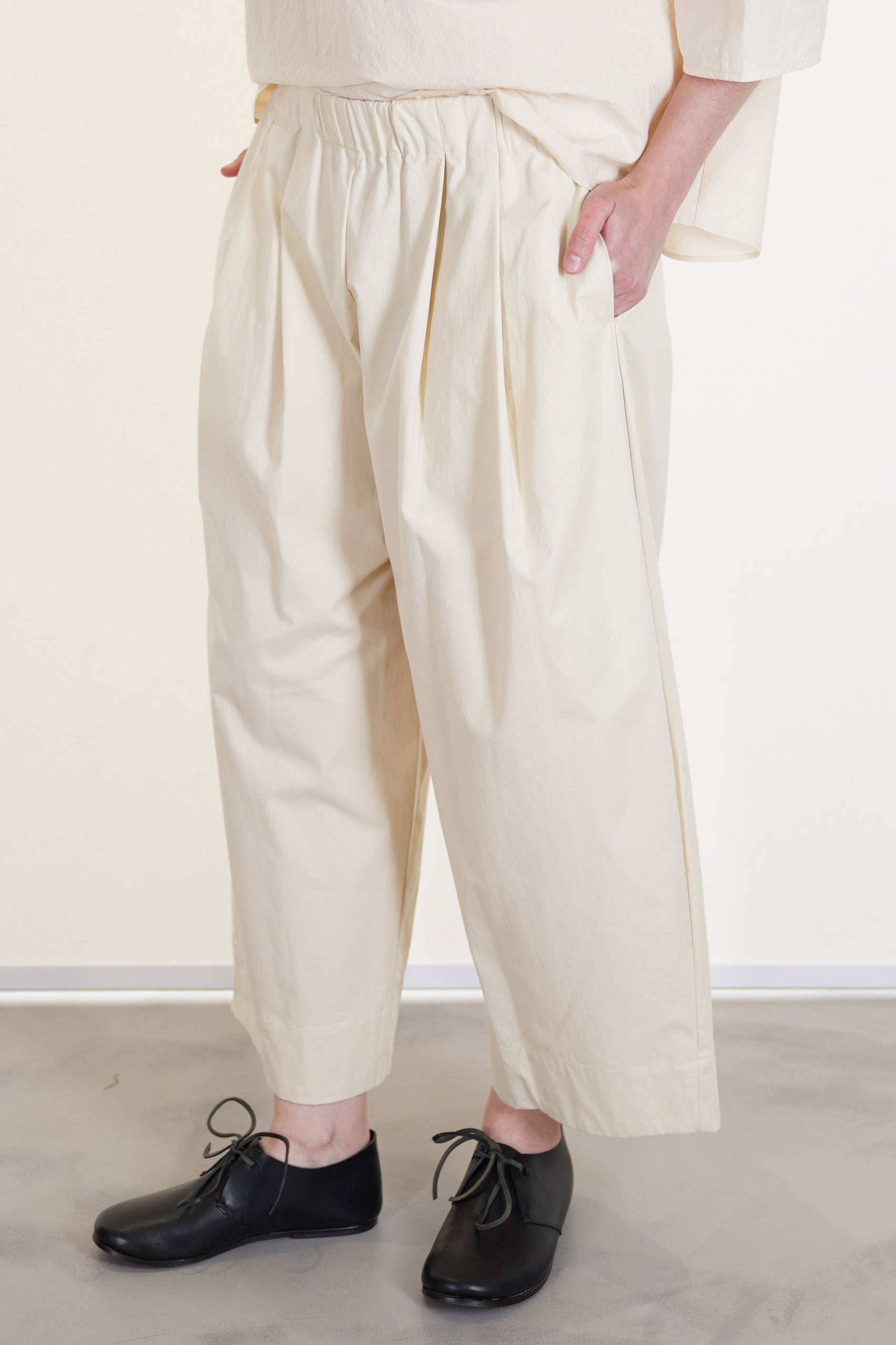 apuntob (a.b) trousers natural crafted in a soft brushed cotton material. 